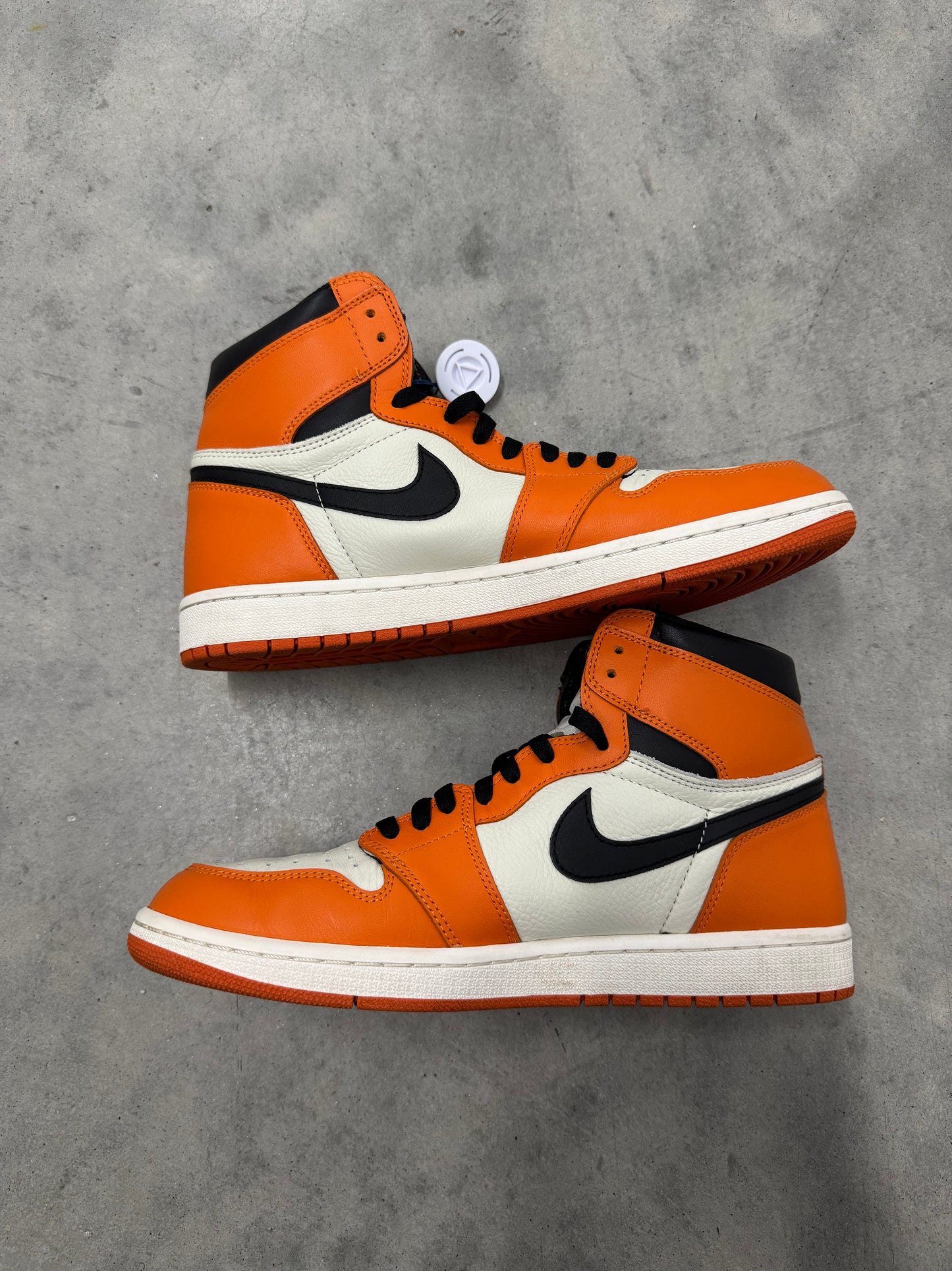JORDAN 1 “ Shattered Backboard Away “