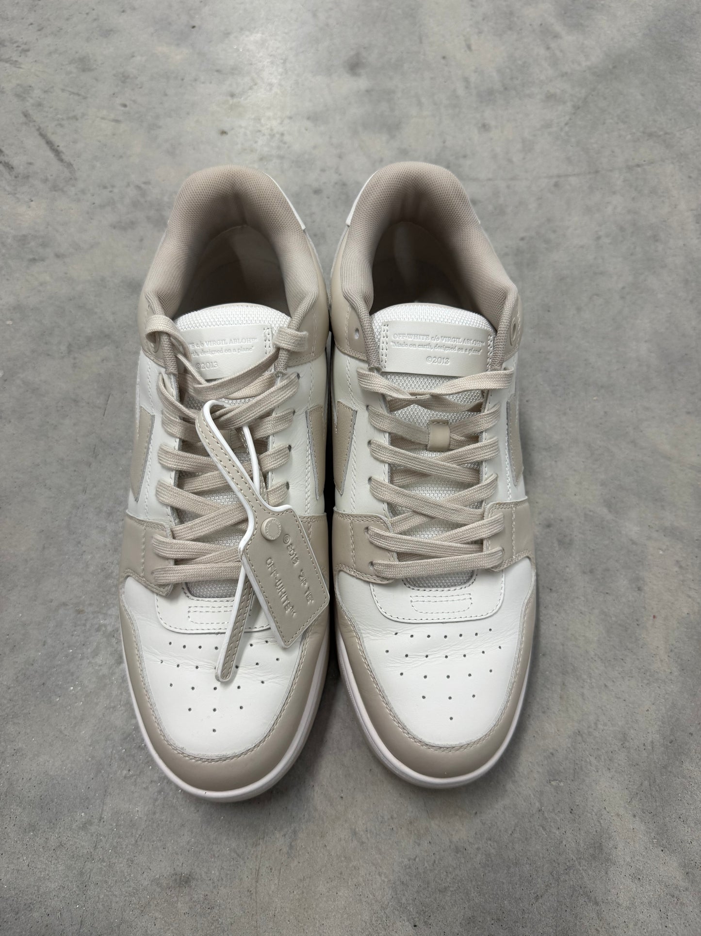 OFF-WHITE OUT OF OFFICE “ Beige “
