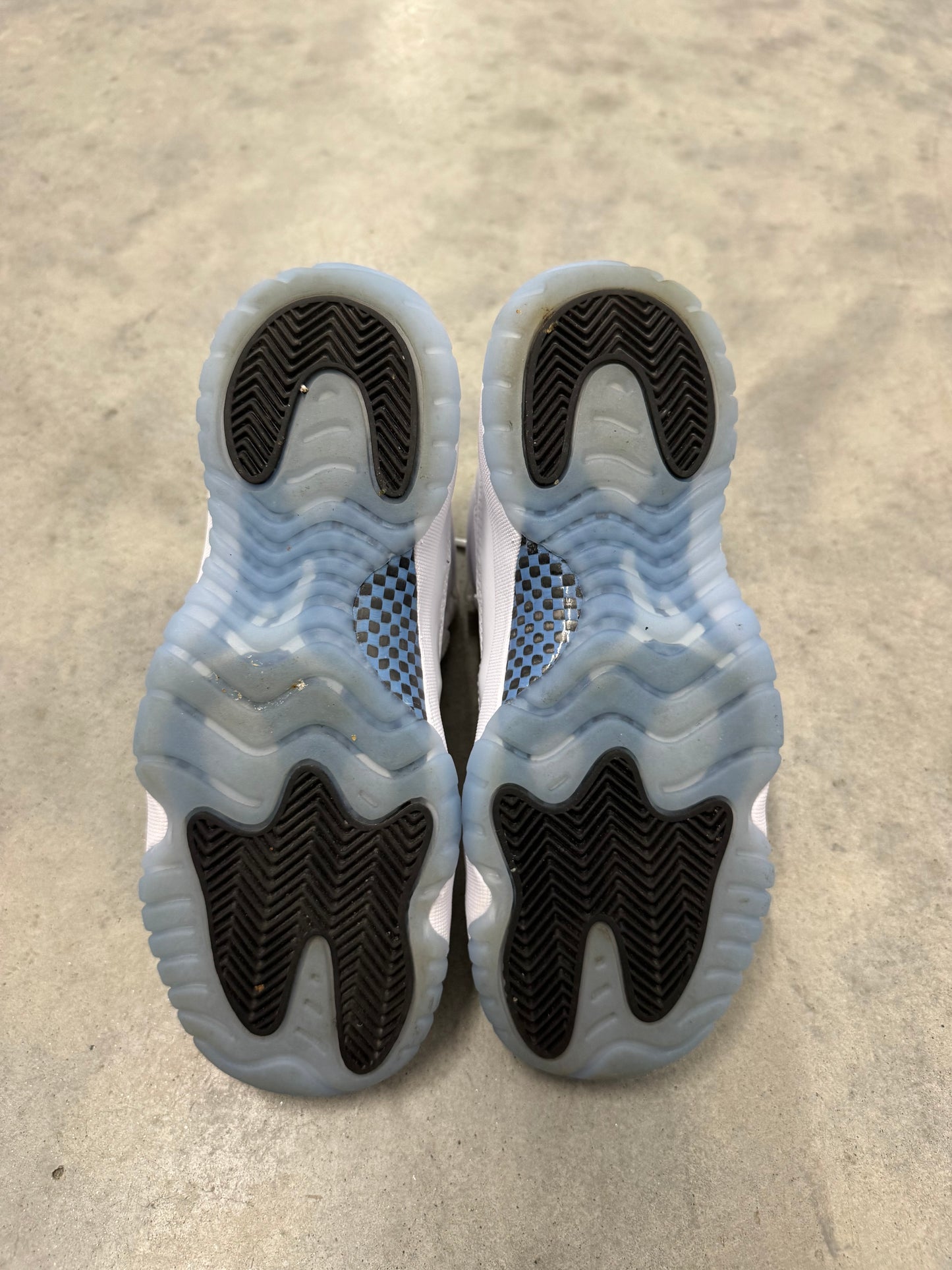 JORDAN 11 “ Legend Blue “