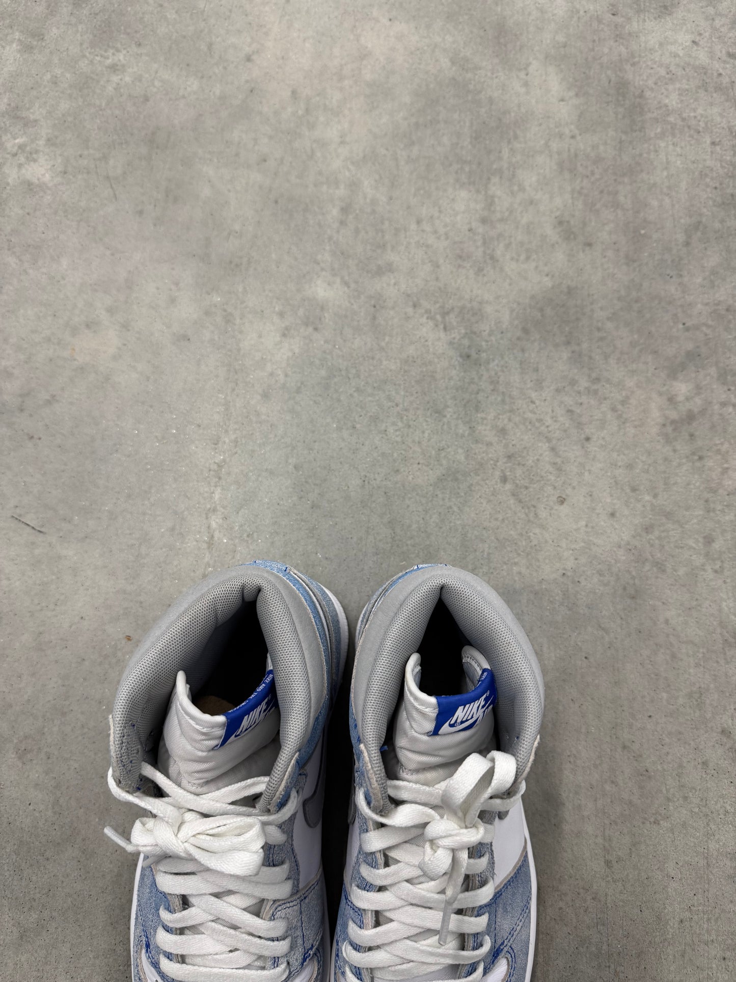 JORDAN 1 “ Hyper Royal “