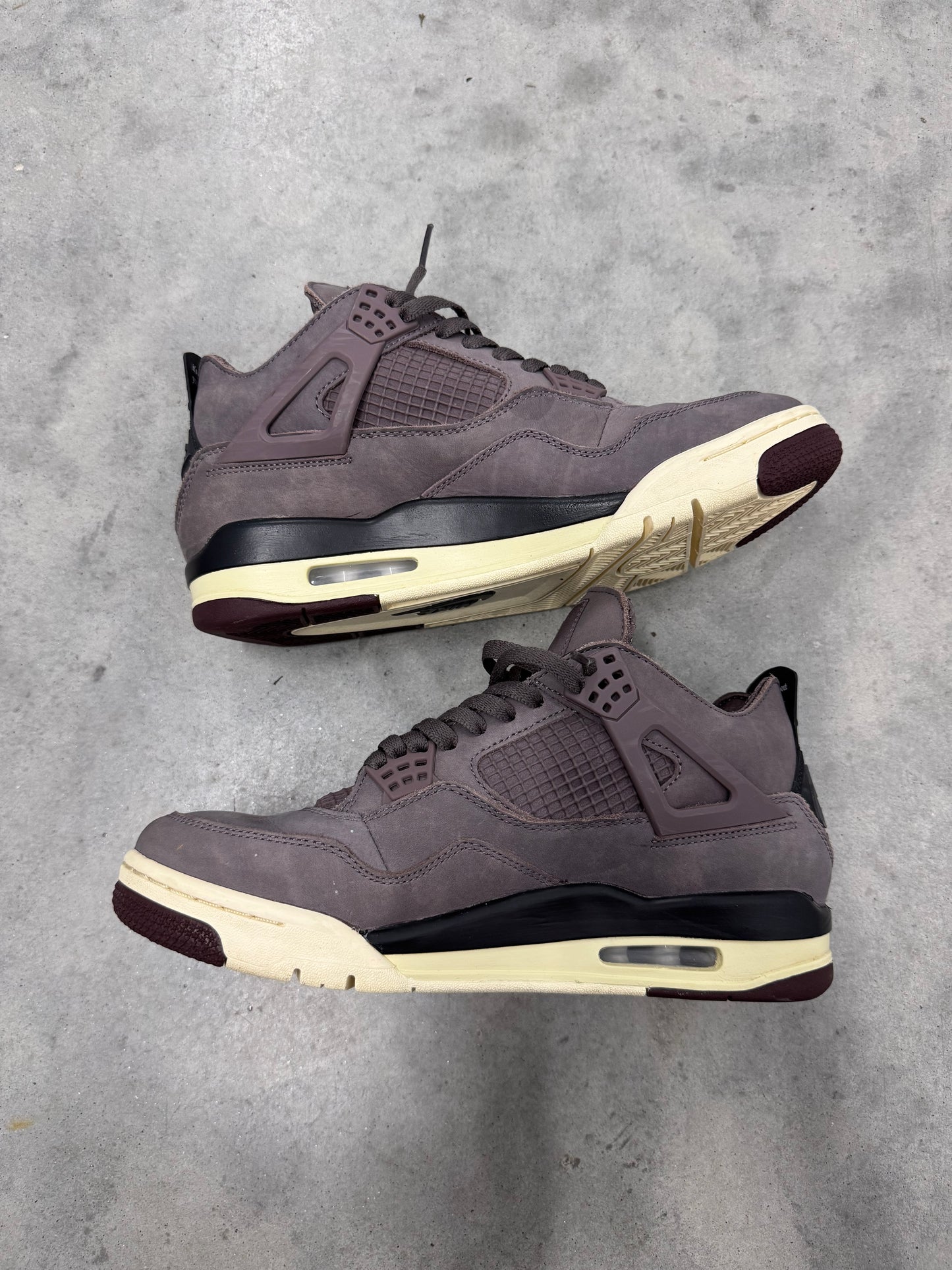 A MA MANIÉRE JORDAN 4 “ Violet Ore “