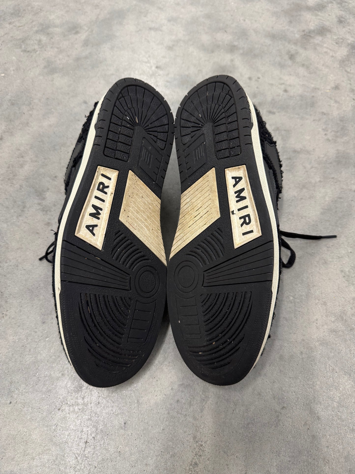 AMIRI SKEL TOP LOW “ Black “