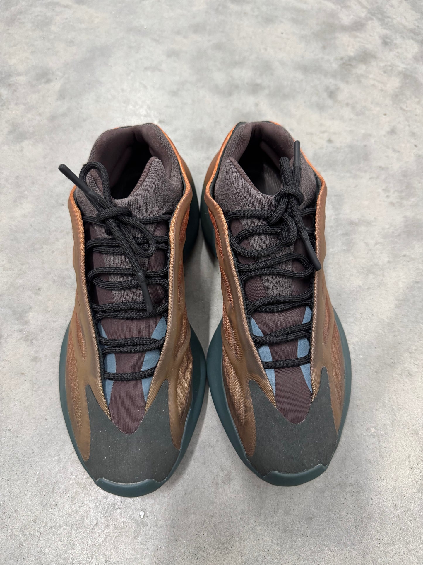 YEEZY 700 “ Copper Fade “
