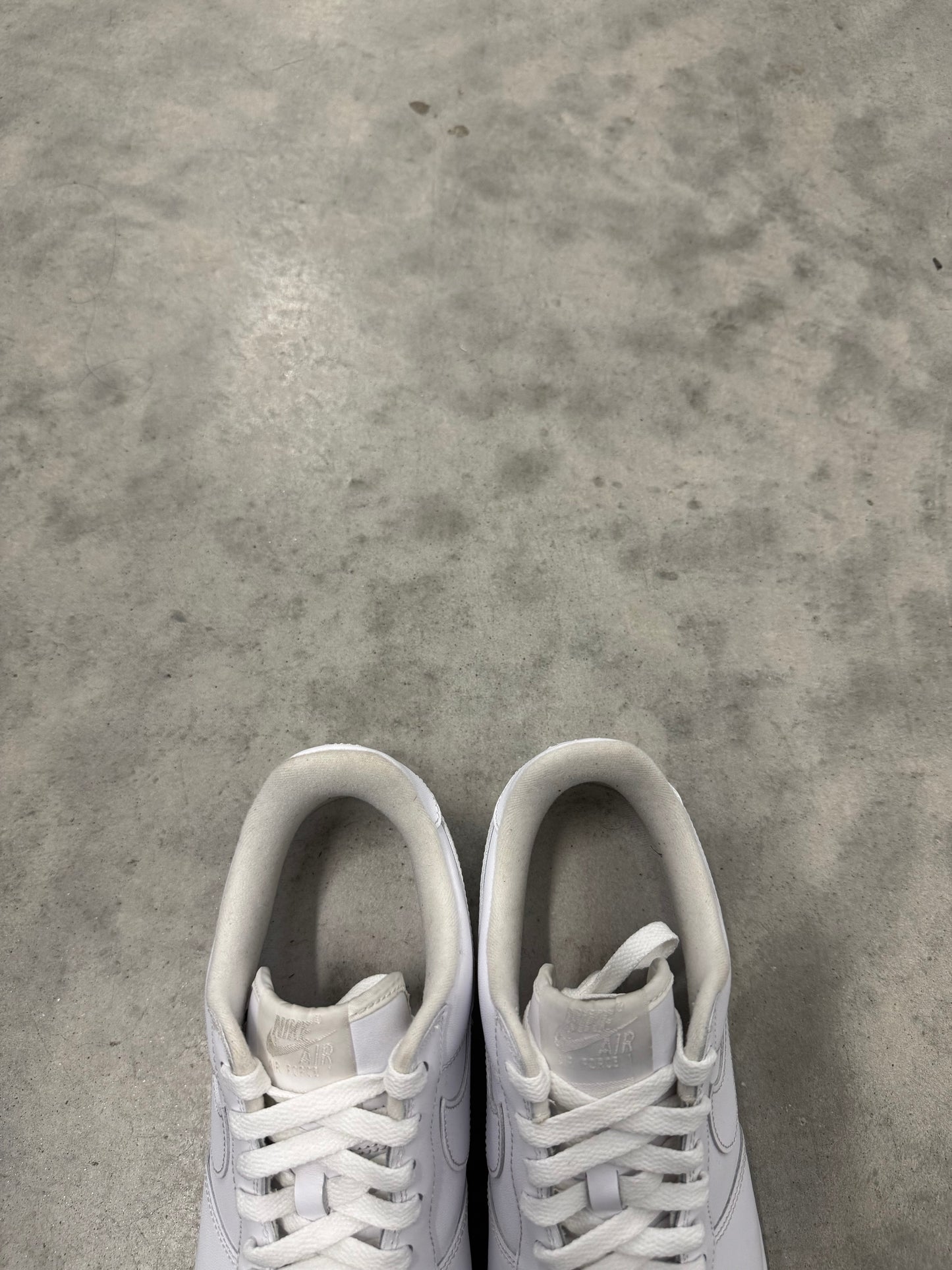 AIR FORCE SUPREME LOW “ Box-Logo White “