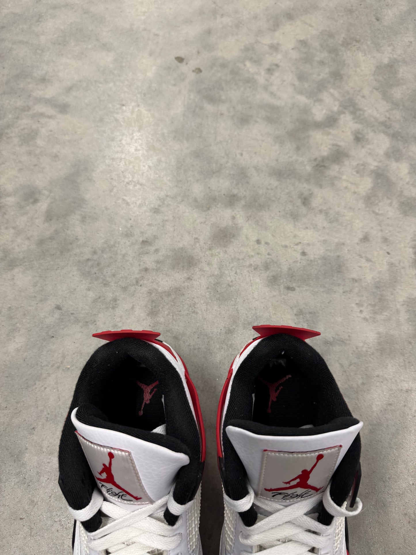 JORDAN 4 “ Red Cement “