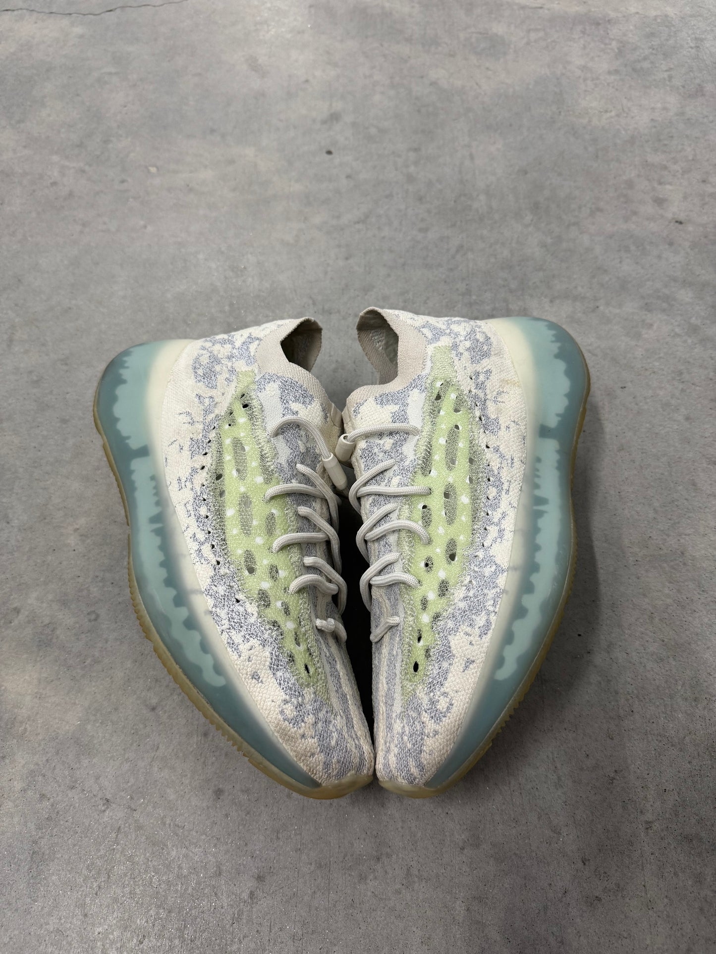 YEEZY BOOST 380 “ Alien Blue “