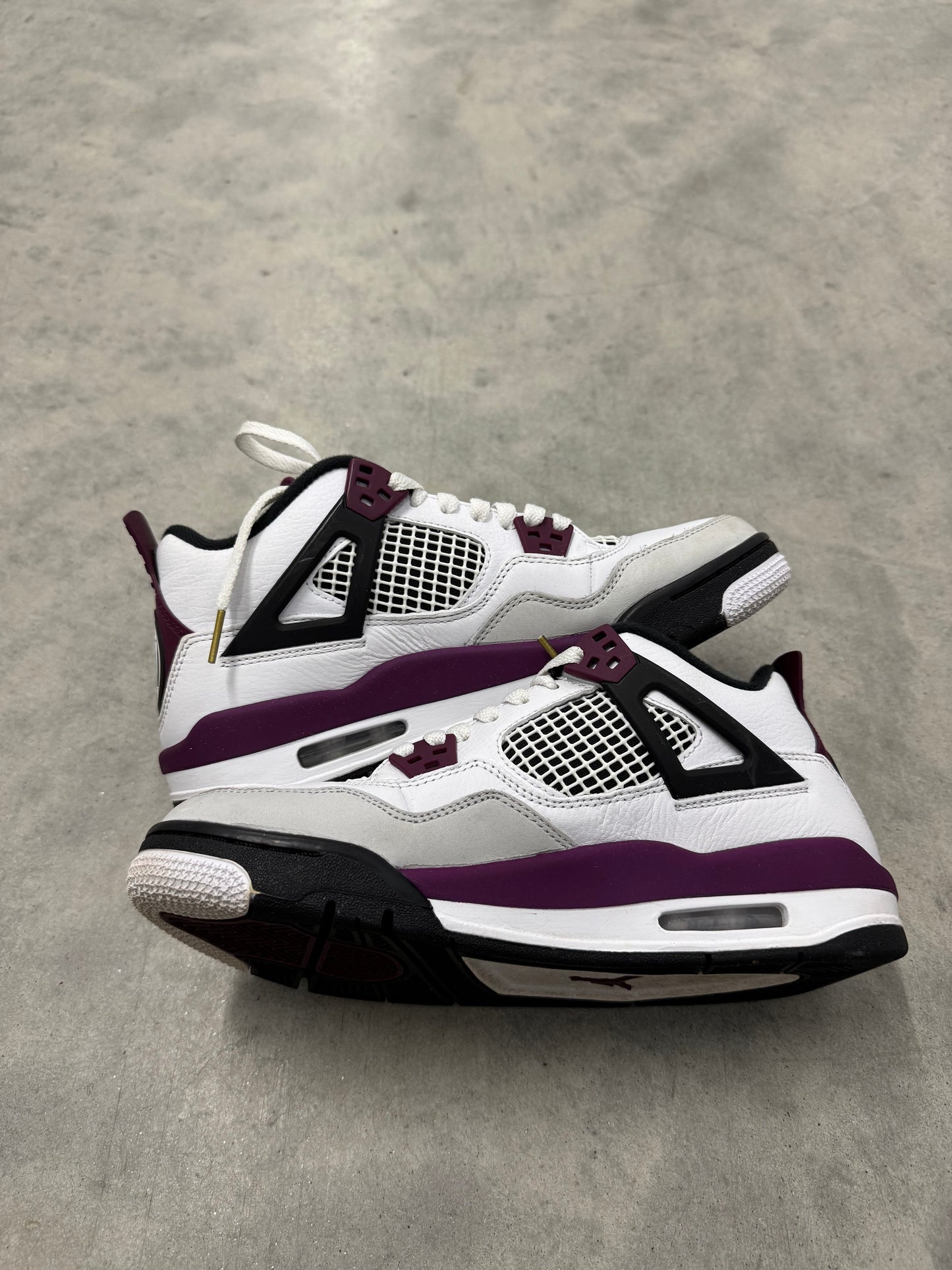 PARIS SAINT-GERMAIN JORDAN 4 “ Bordeaux “