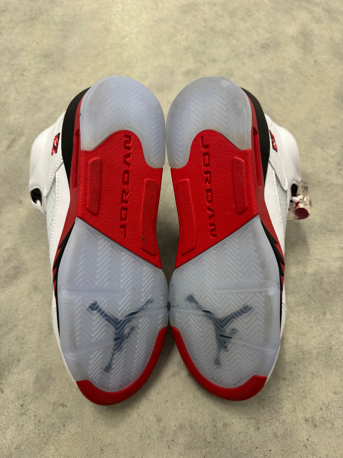 JORDAN 5 “ Fire Red “