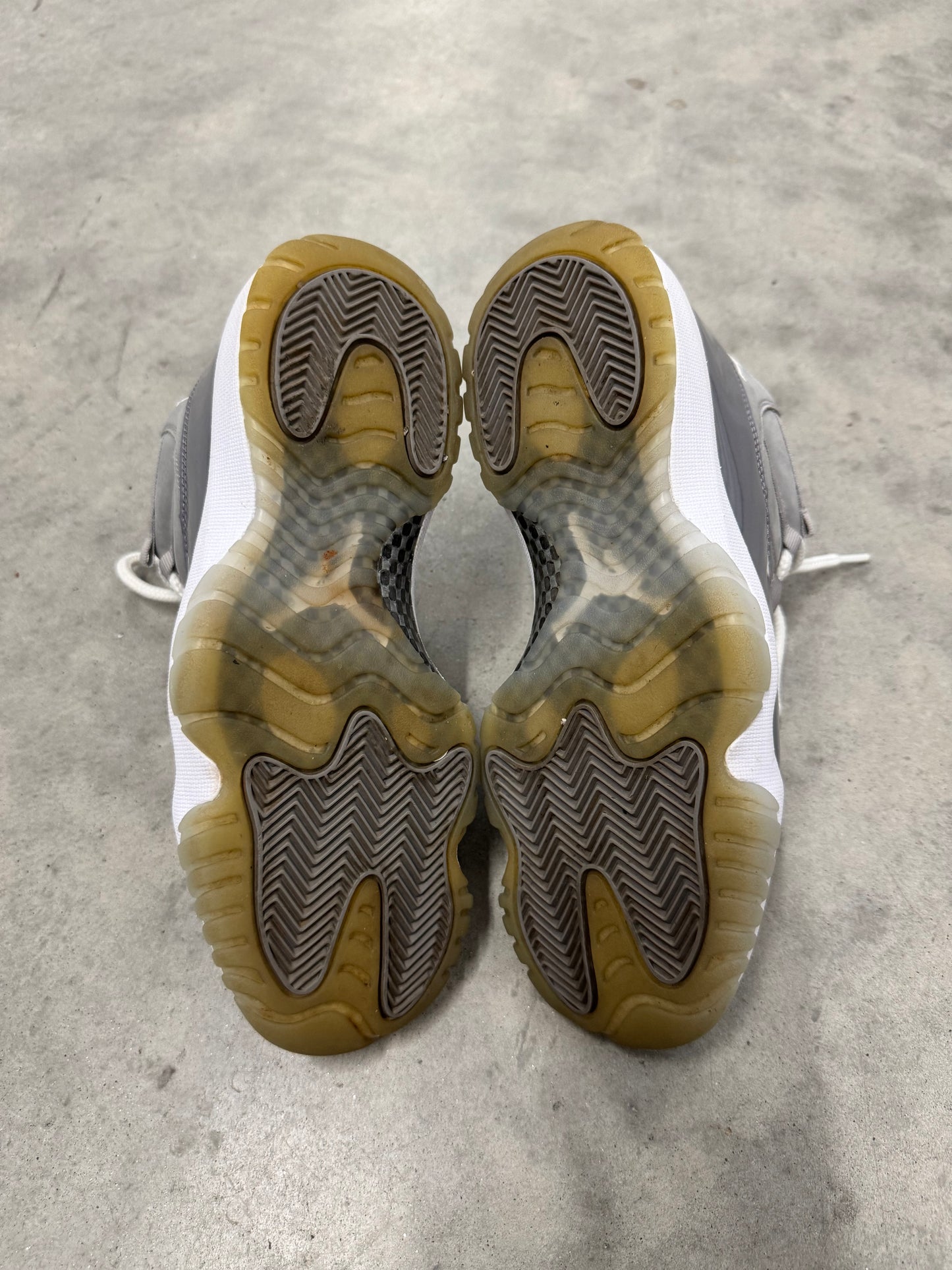 JORDAN 11 “ Cool Grey “