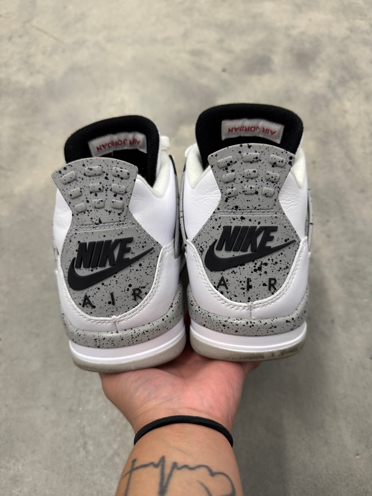 JORDAN 4 “ White Cement “ ( 2016 )