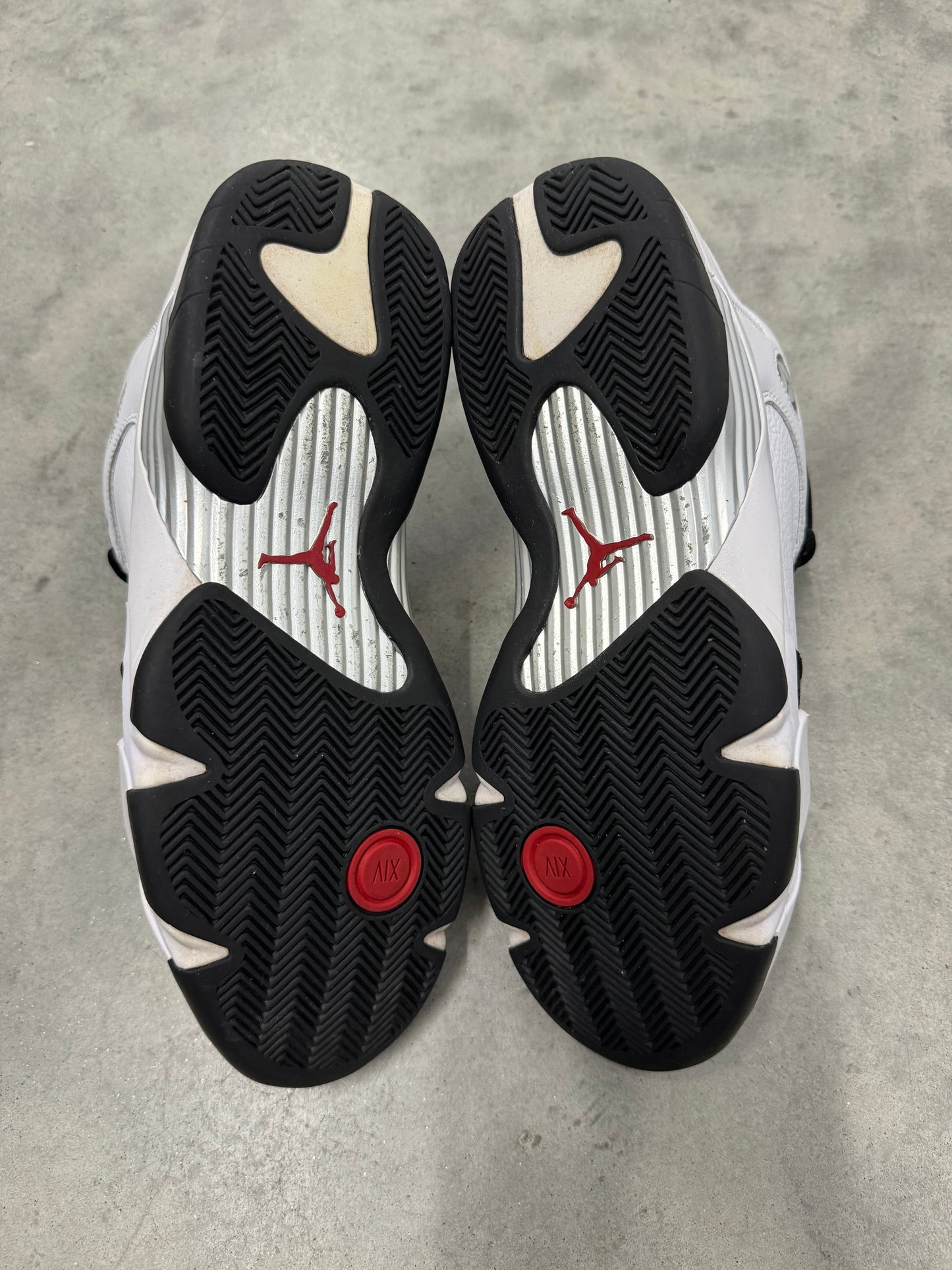 JORDAN 14 “ Black Toe “