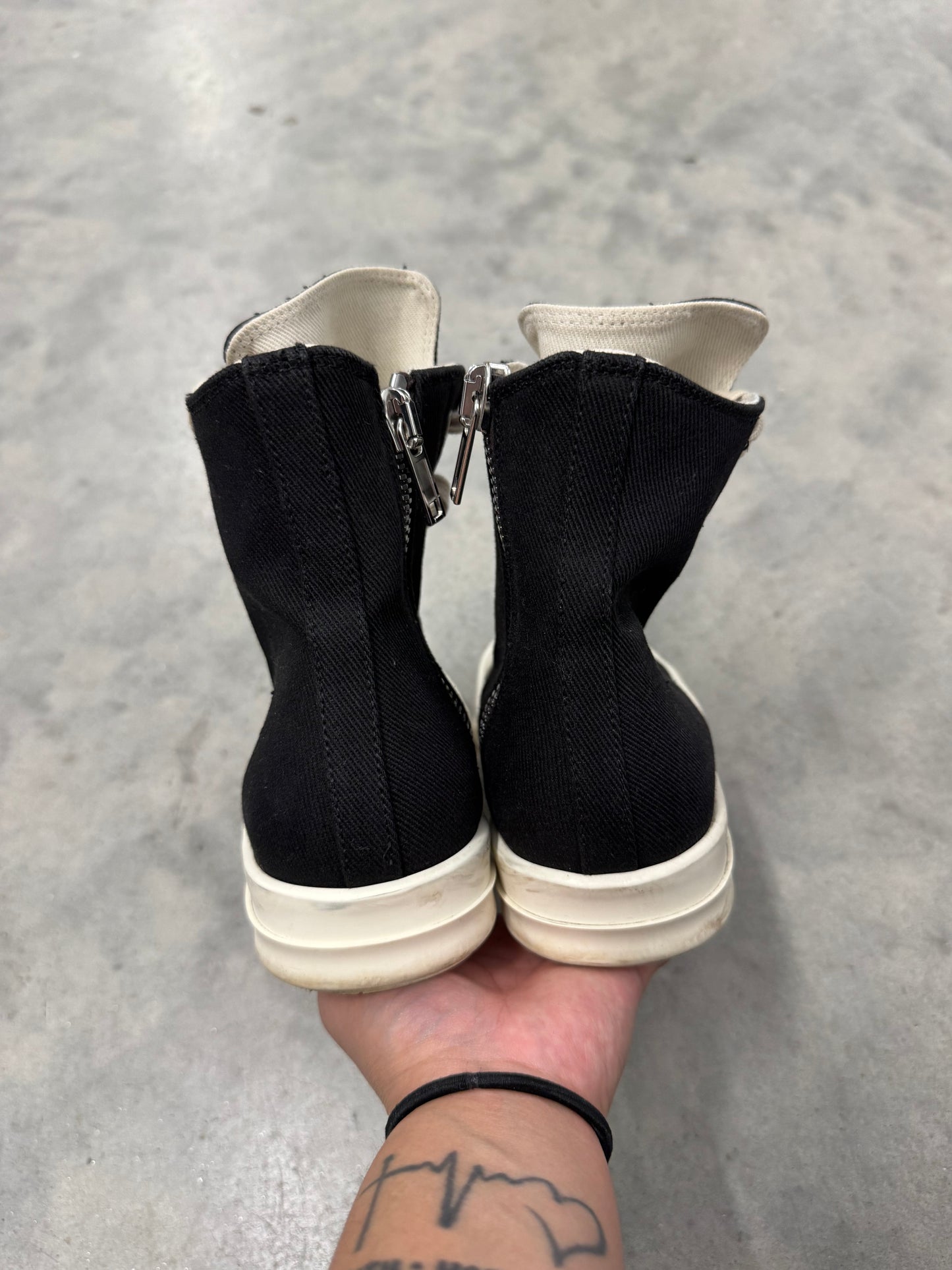 RICK OWENS DRKSHDW STROBE COTTON DENIM HIGH “ Black Milk “