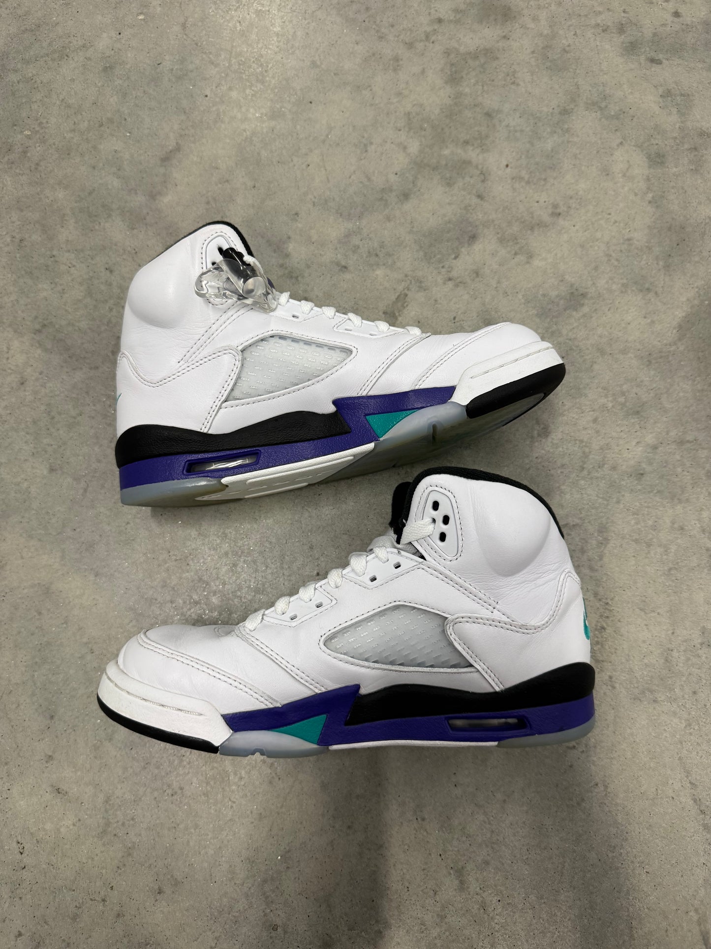 JORDAN 5 “ Grape “
