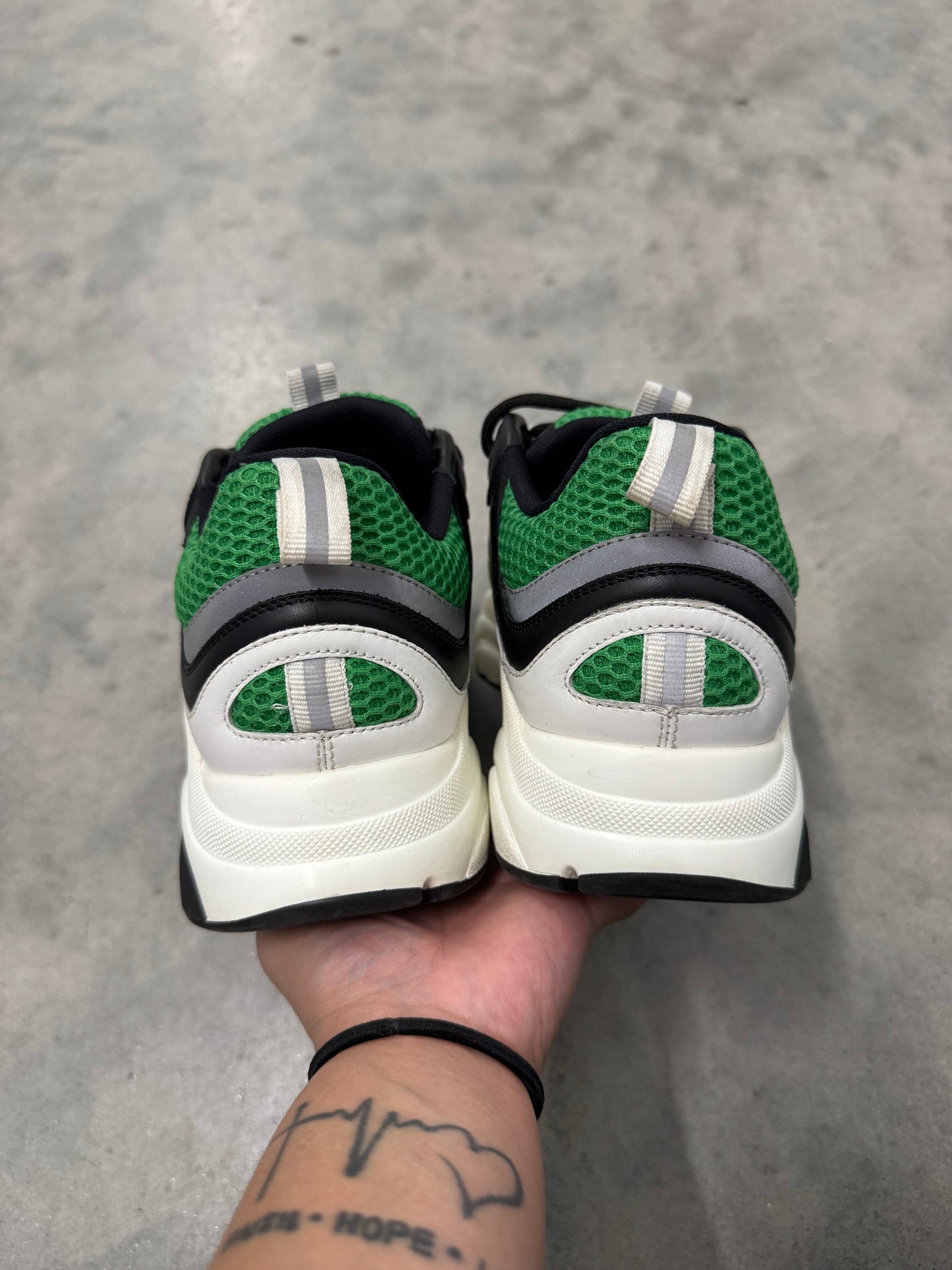 DIOR B22 “ White Green “