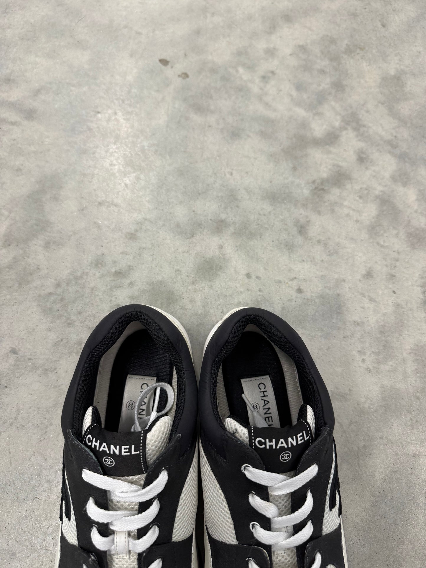 CHANEL SNEAKER “ White Black “