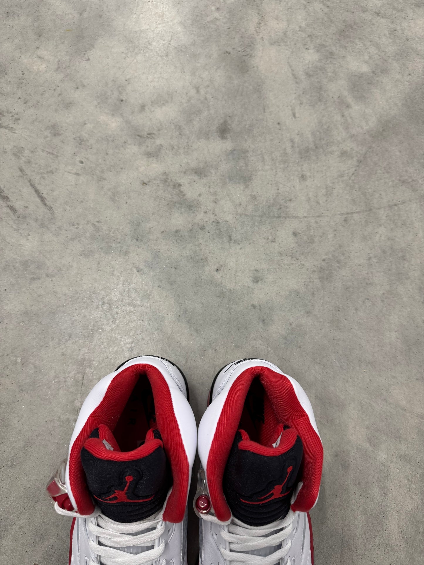 JORDAN 5 “ Fire Red “