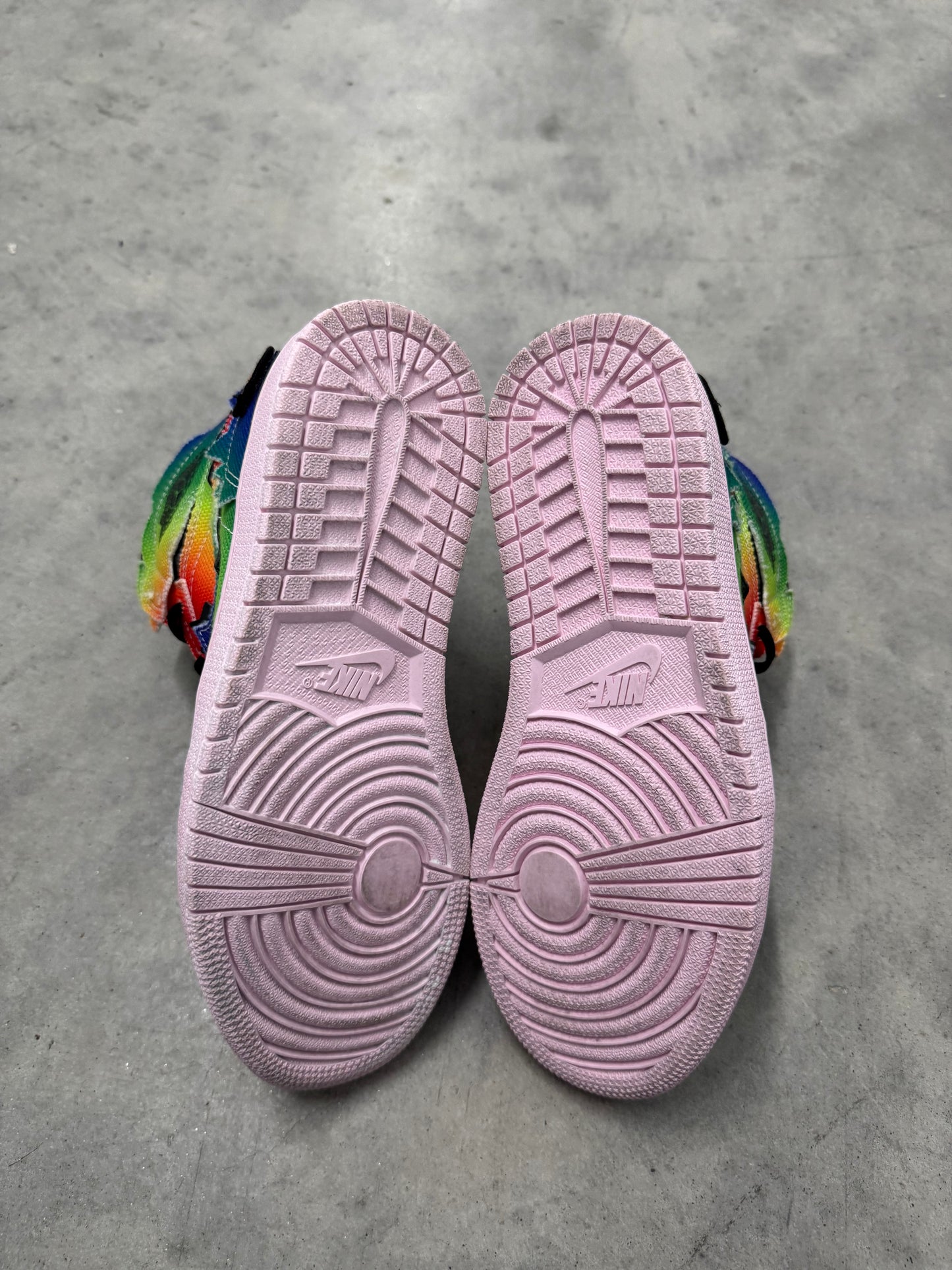 J.BALVIN JORDAN 1 HIGH “ Colores y Vibras “