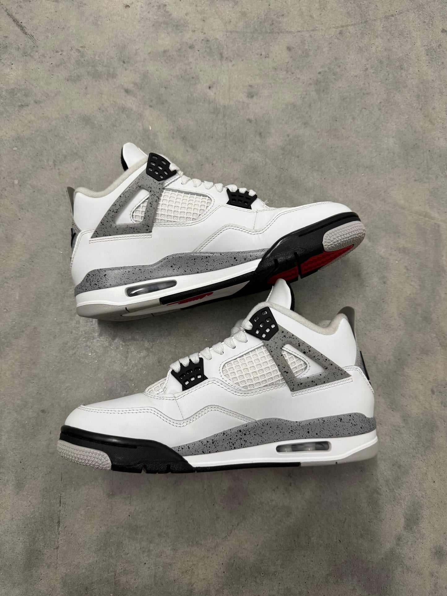 JORDAN 4 “ White Cement “