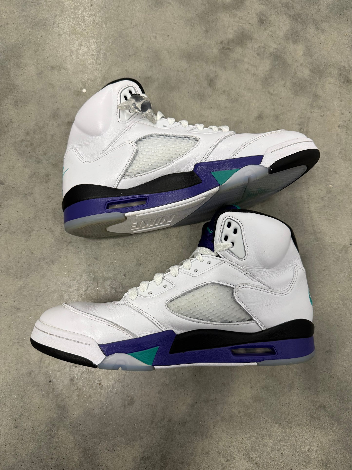 JORDAN 5 “ Grape “