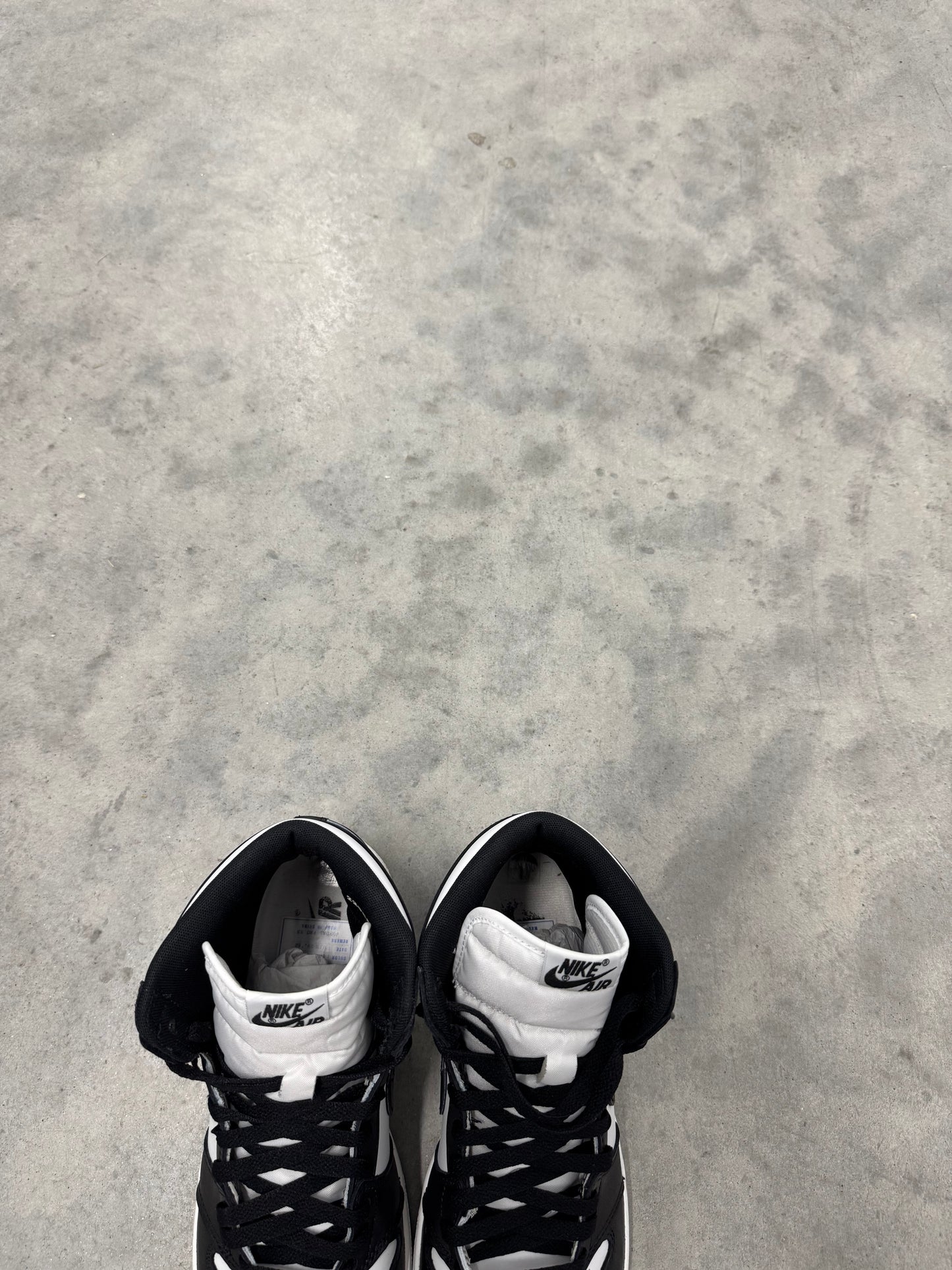 JORDAN 1 “ Black White “