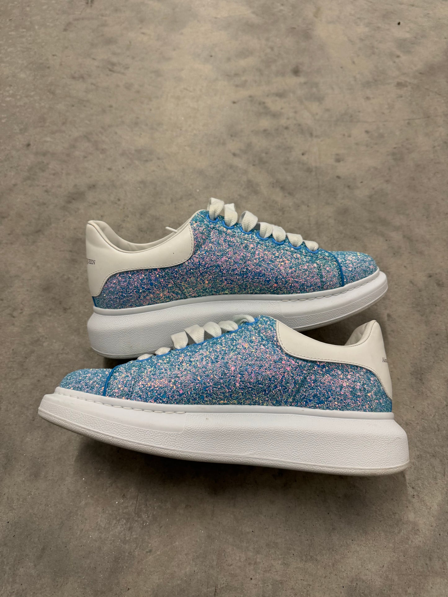 ALEXANDER MCQUEEN OVERSIZED SNEAKER “ Glitter Heavenly Blue “