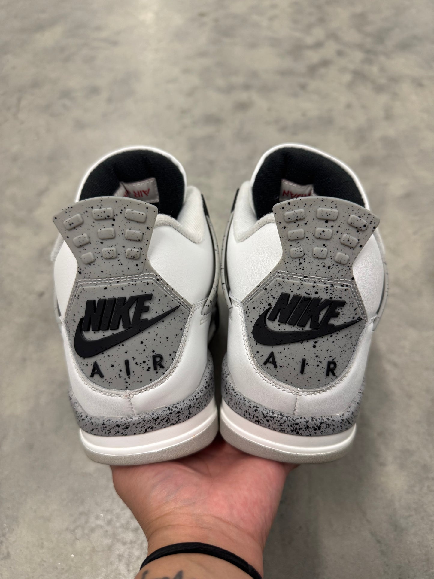 JORDAN 4 “ White Cement “ ( 2025 )