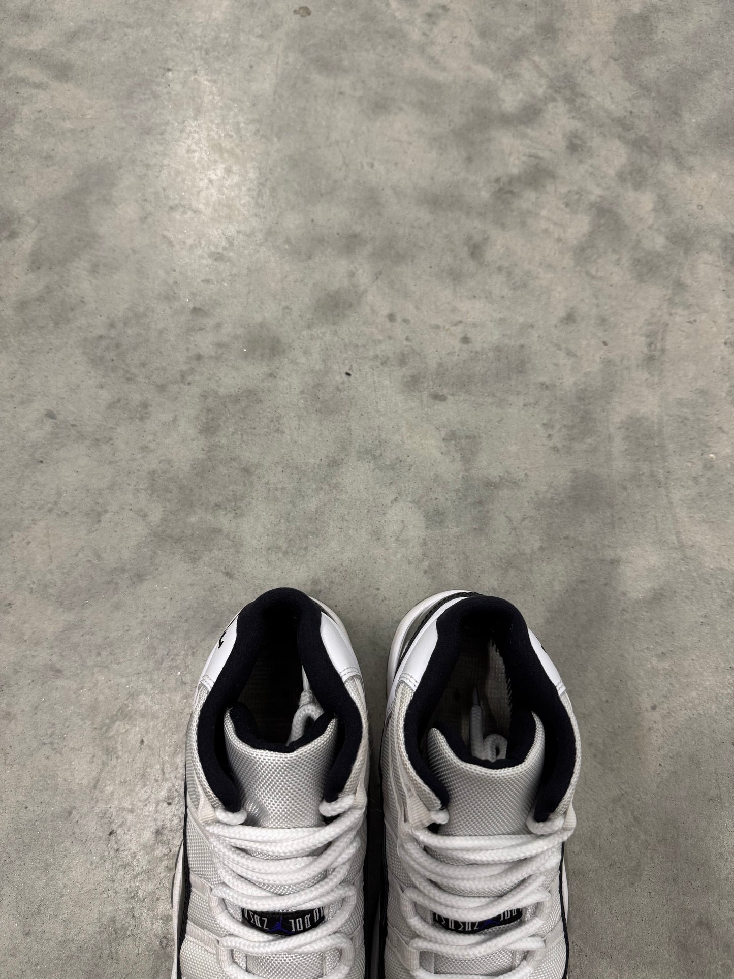 JORDAN 11 “ Concord “
