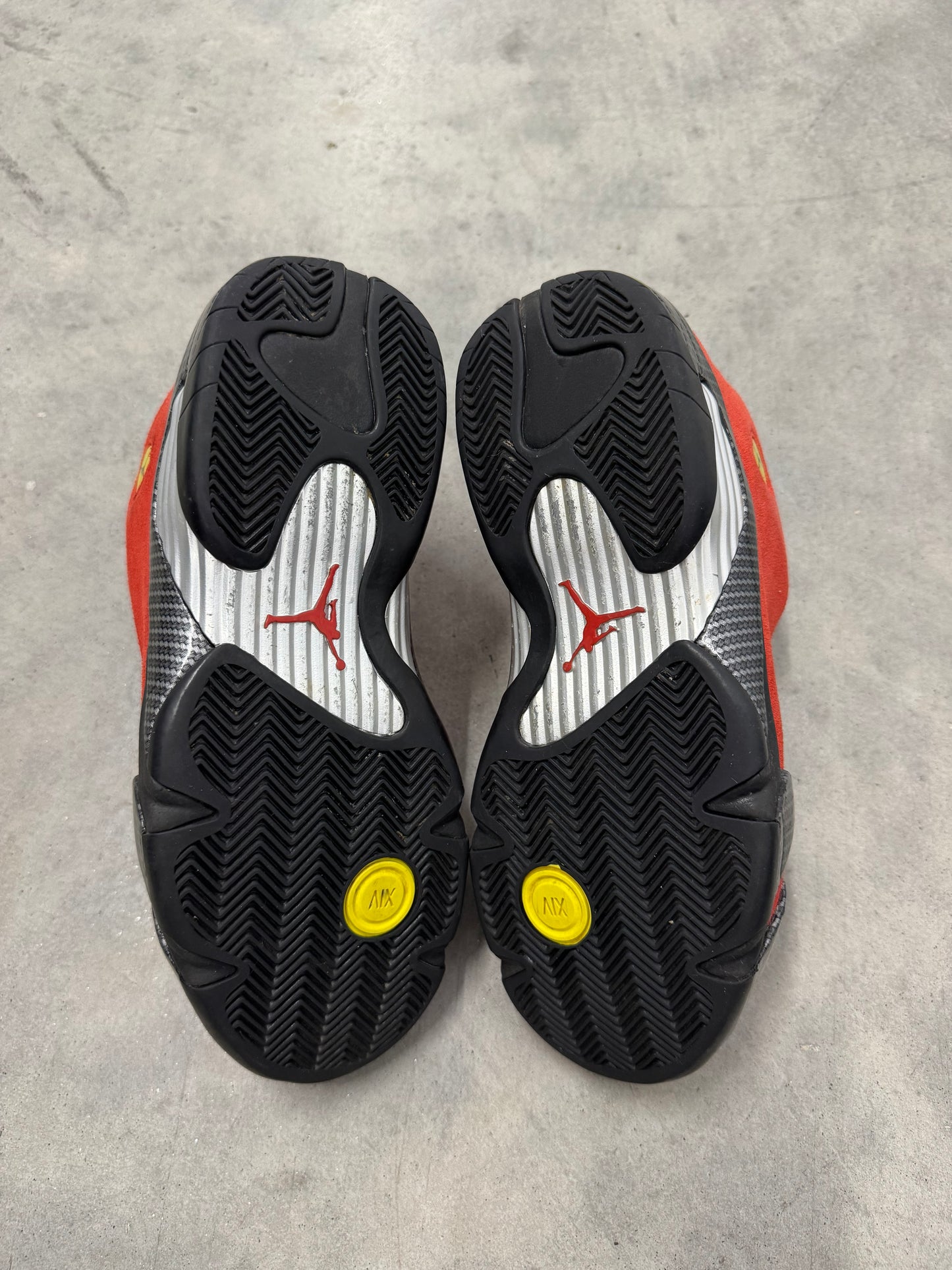 JORDAN 14 “ Ferrari “