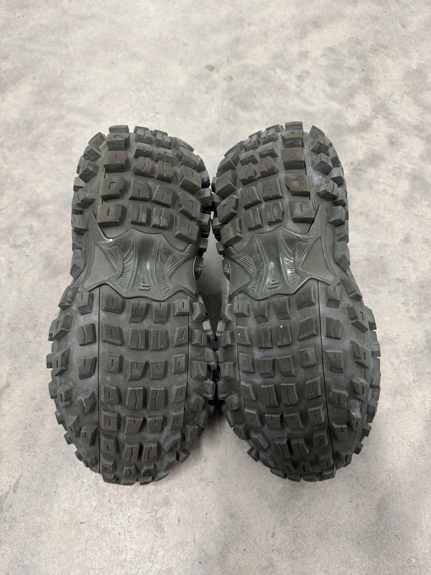 BALENCIAGA BOUNCER “ Green “