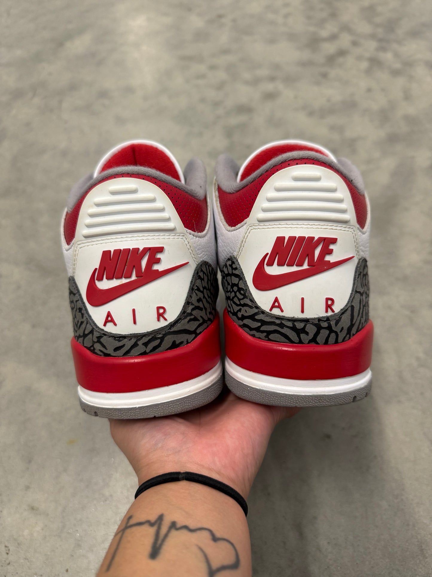 JORDAN 3 “ Fire Red “
