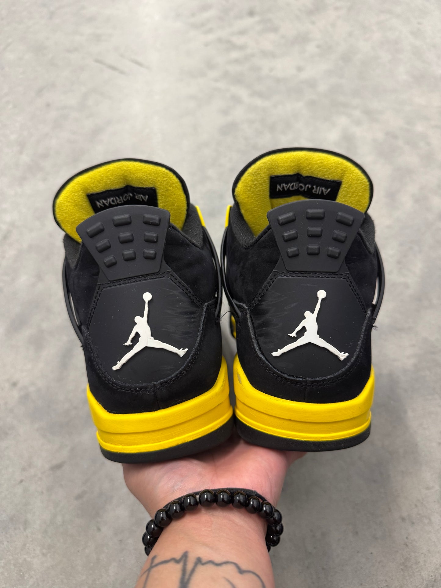 JORDAN 4 “ Thunder “