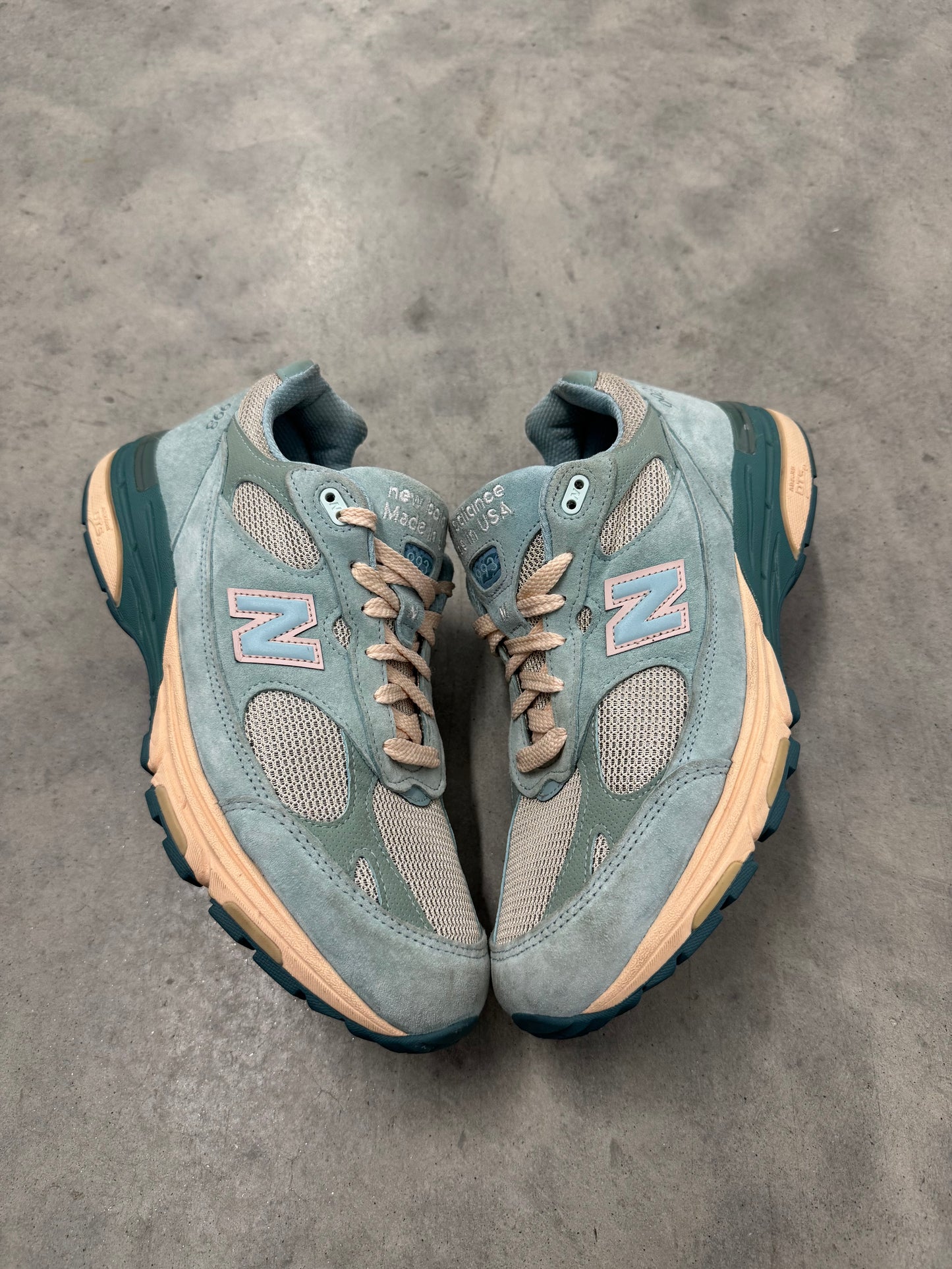 JOE FRESHGOODS NEW BALANCE 993 “ Performance Art - Artic Blue “