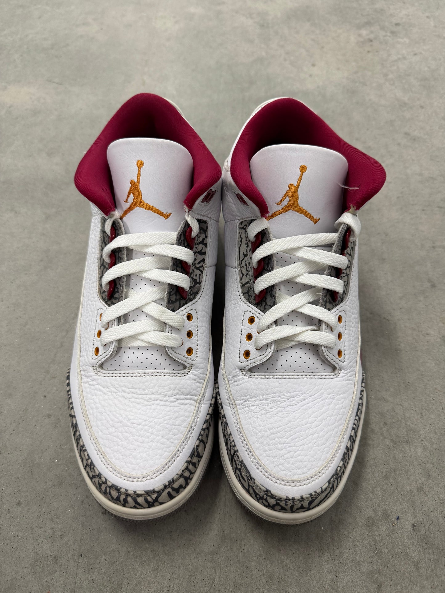 JORDAN 3 “ Cardinal Red “