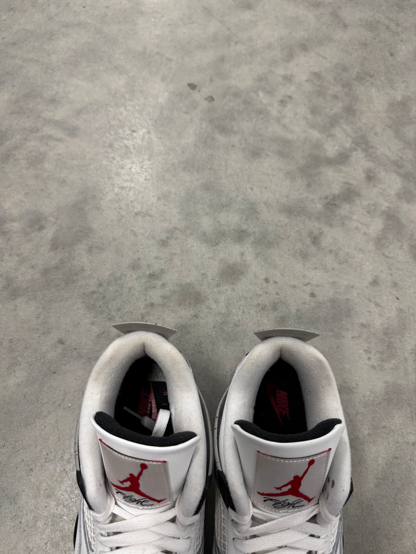 JORDAN 4 “ White Cement “