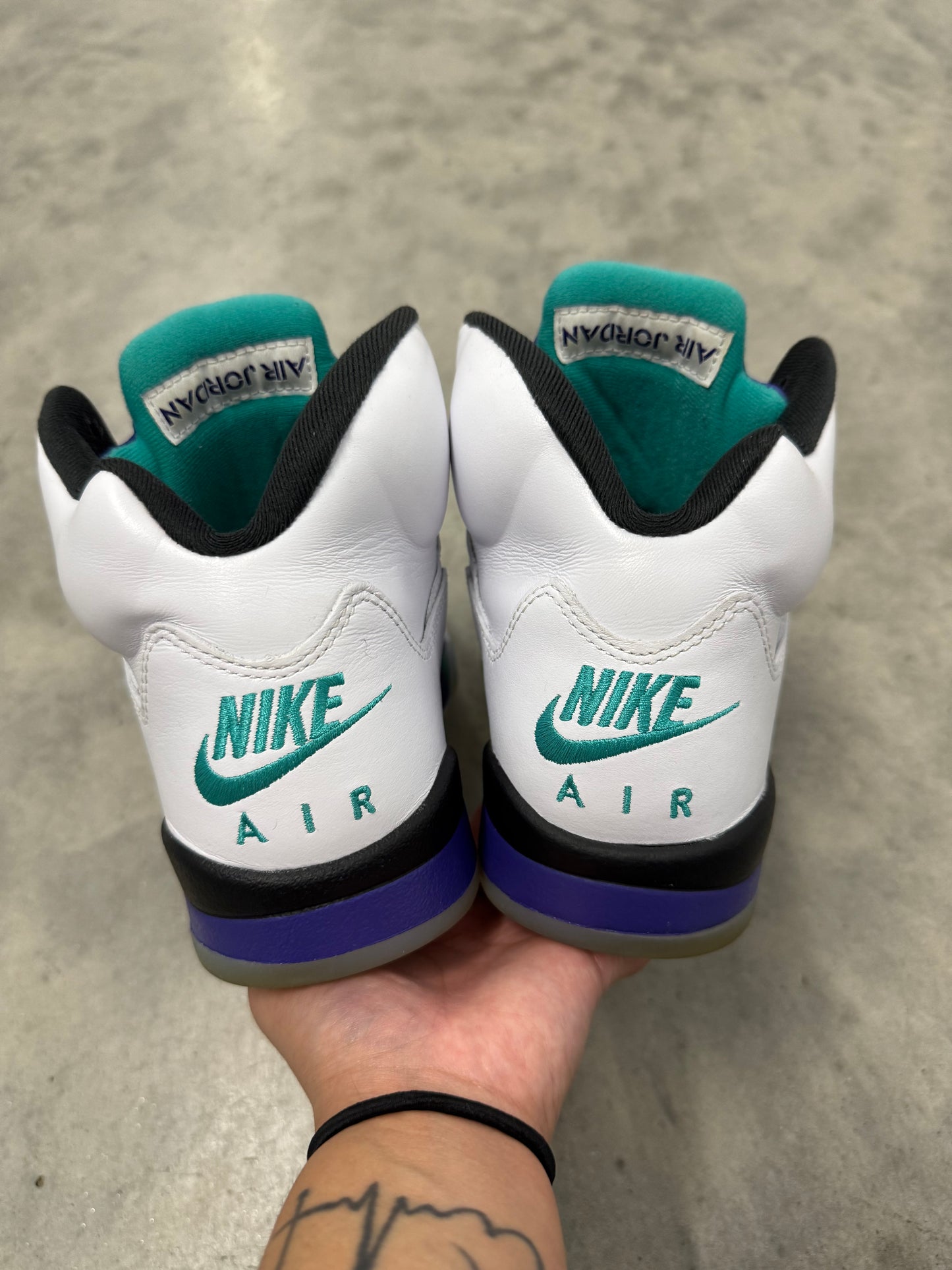 JORDAN 5 “ Grape “