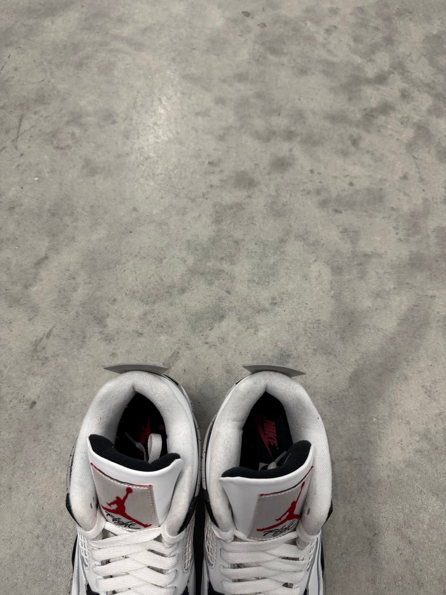 JORDAN 4 “ White Cement “ ( 2025 )