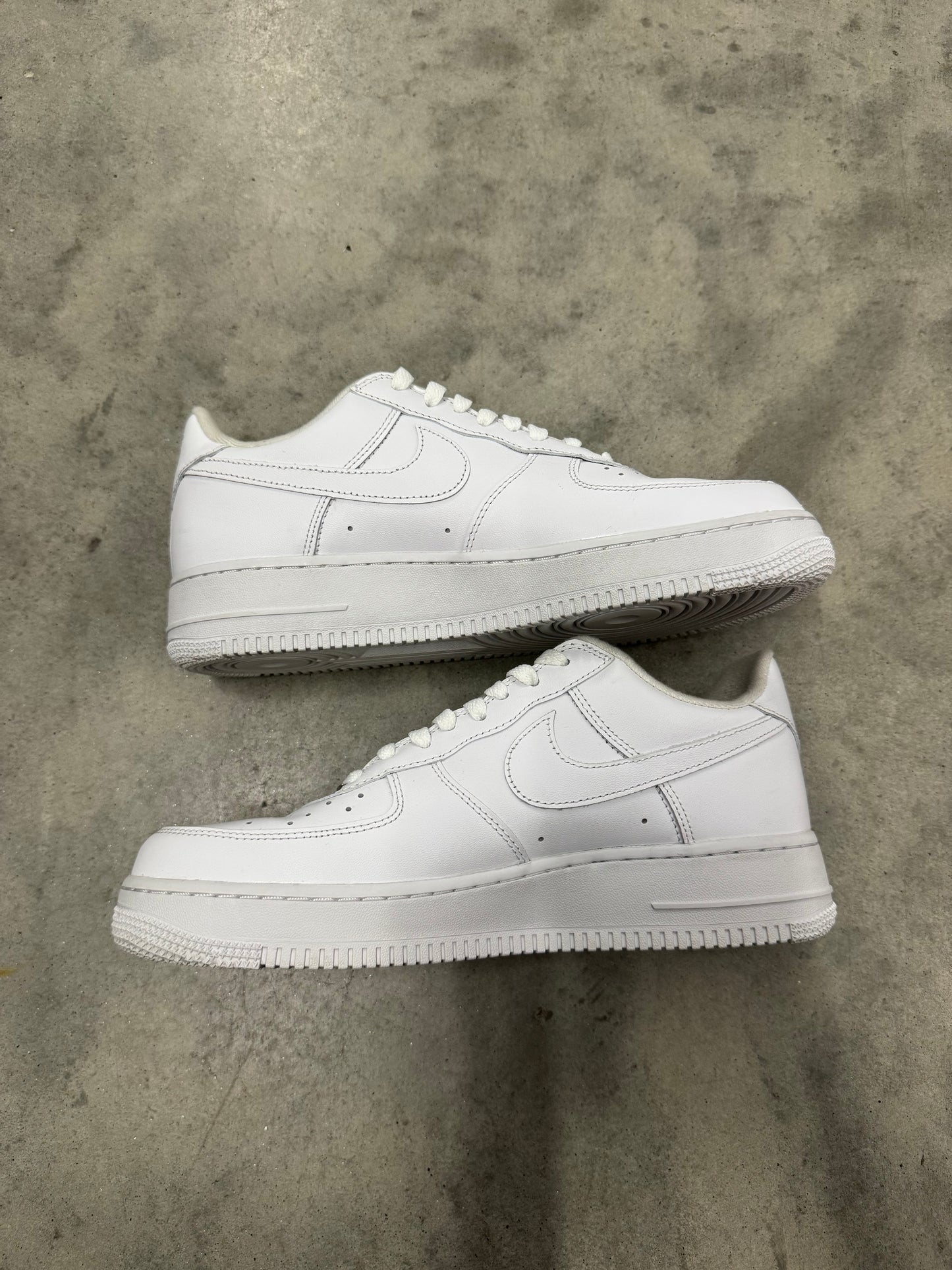 AIR FORCE SUPREME LOW “ Box-Logo White “