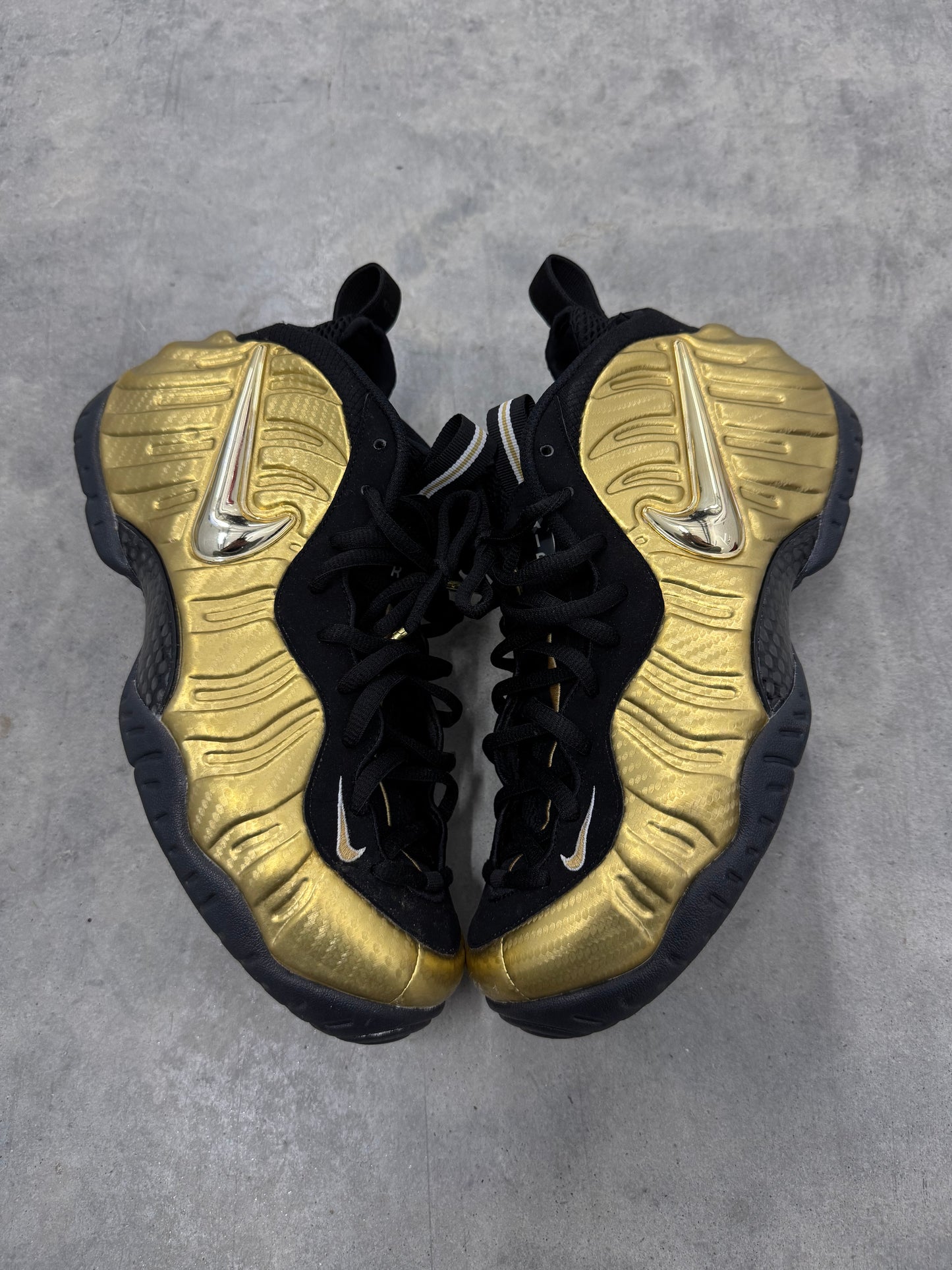 AIR FOAMPOSITE PRO “ Metallic Gold “