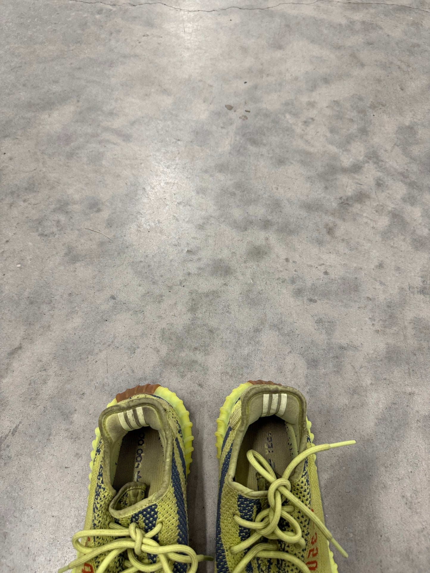 YEEZY BOOST 350 V2 “ Semi Frozen Yellow “