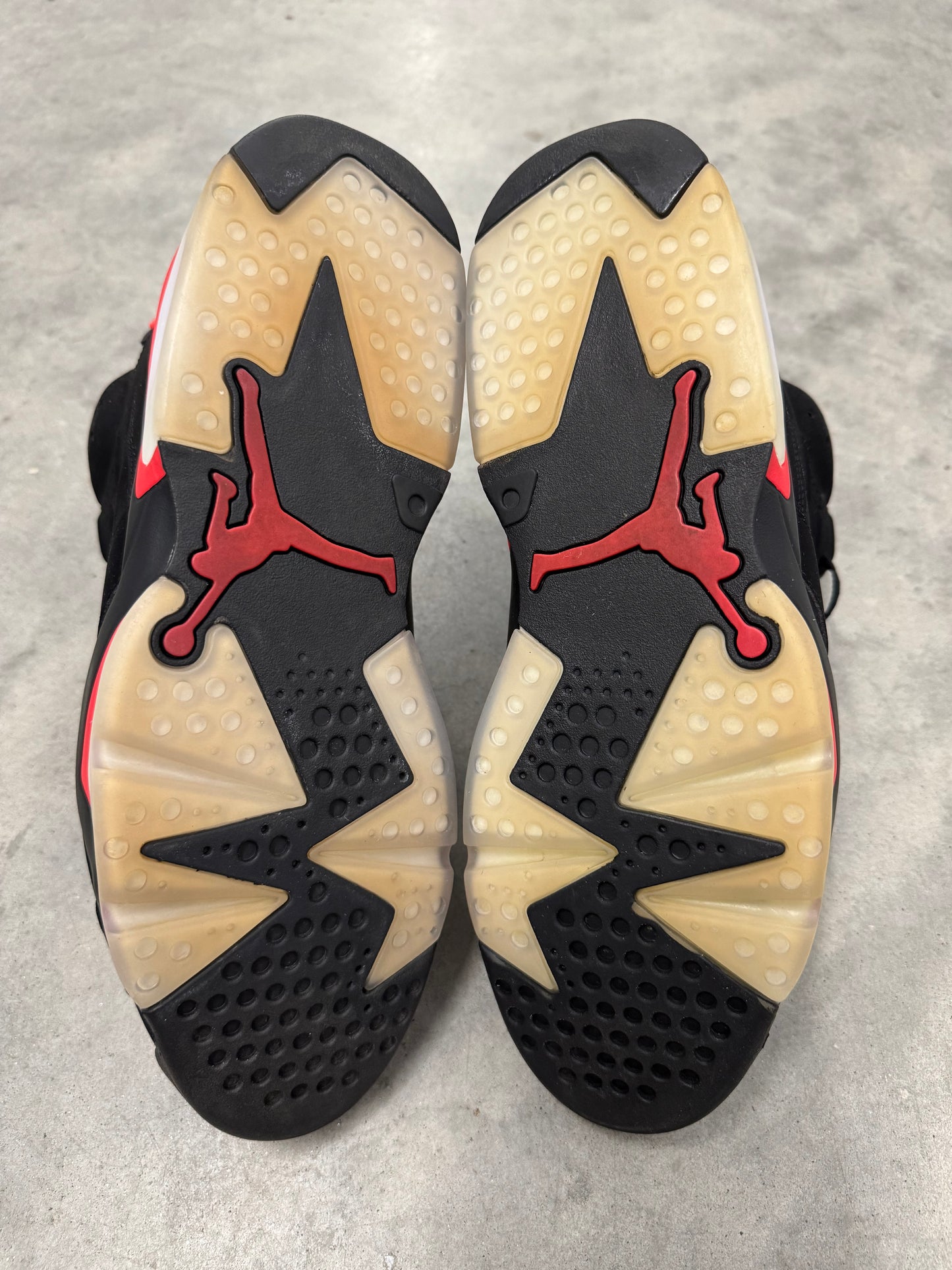 JORDAN 6 “ Infrared “