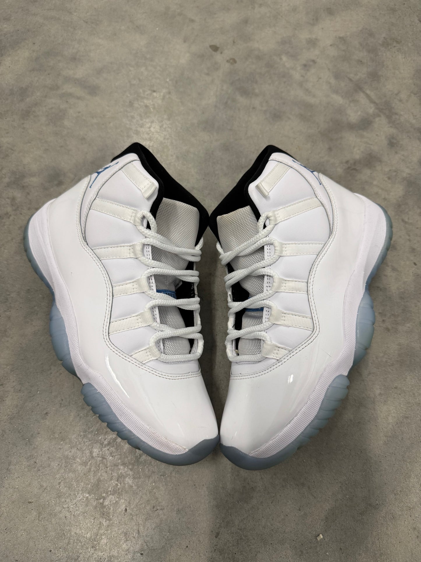 JORDAN 11 “ Legend Blue “
