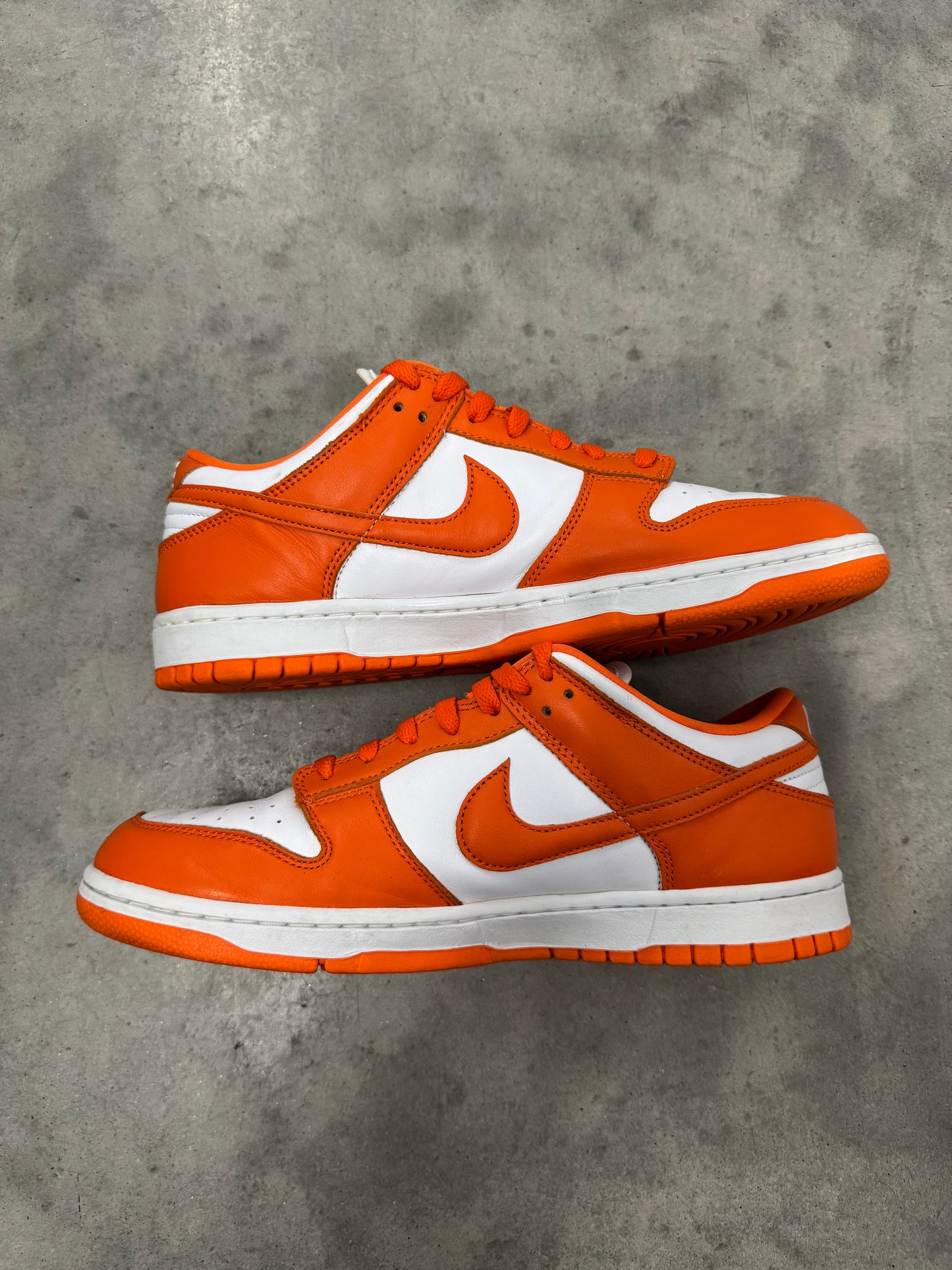 NIKE DUNK LOW SP “ Syracuse “