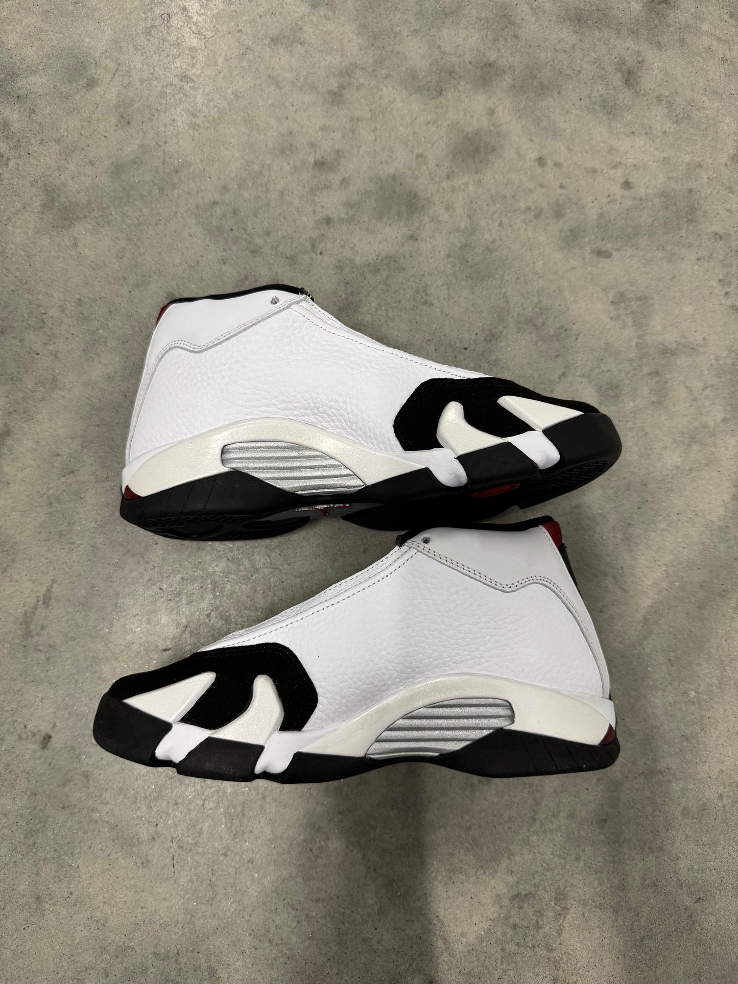 JORDAN 14 “ Black Toe “