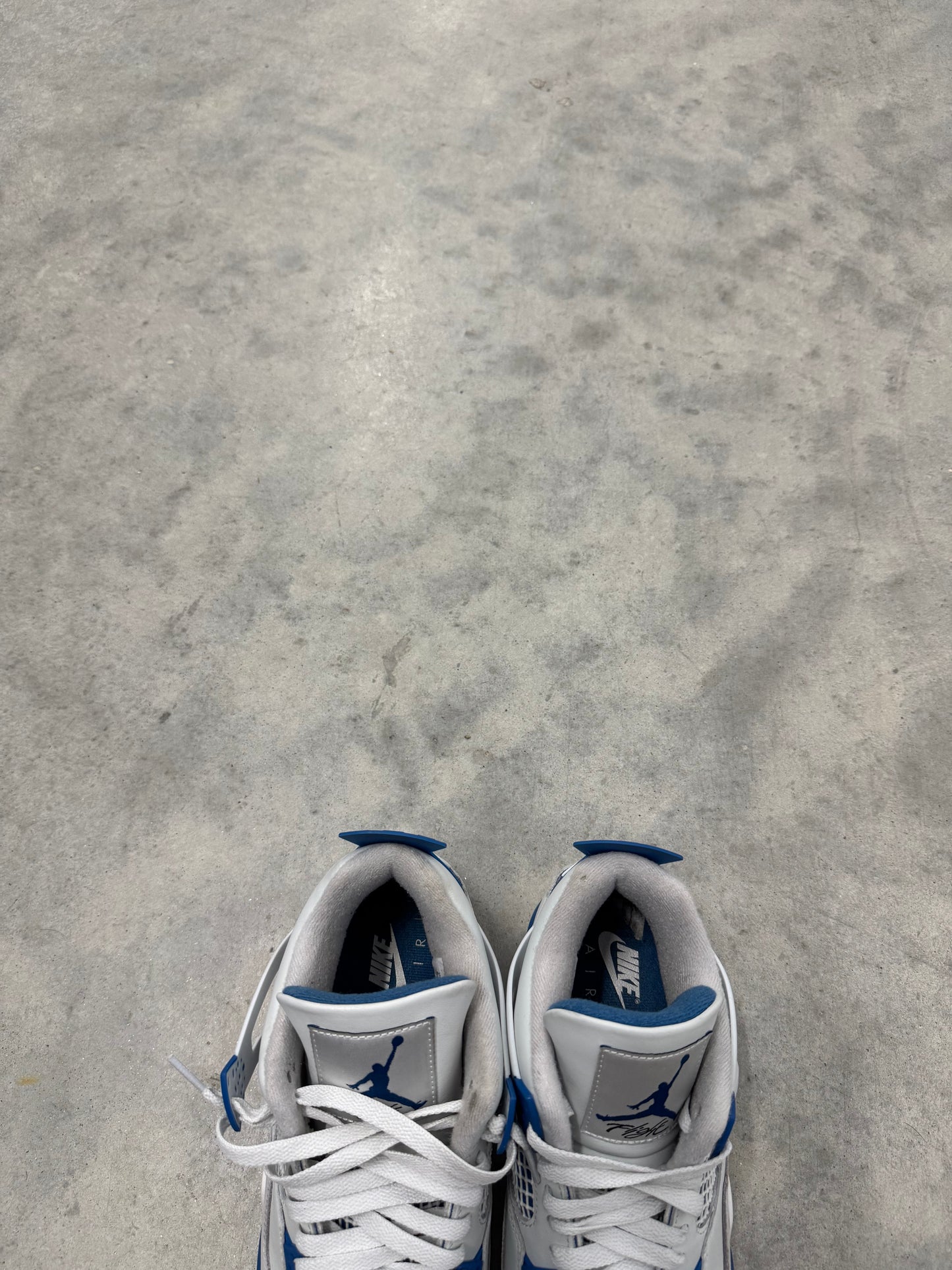 JORDAN 4 “ Military Blue “