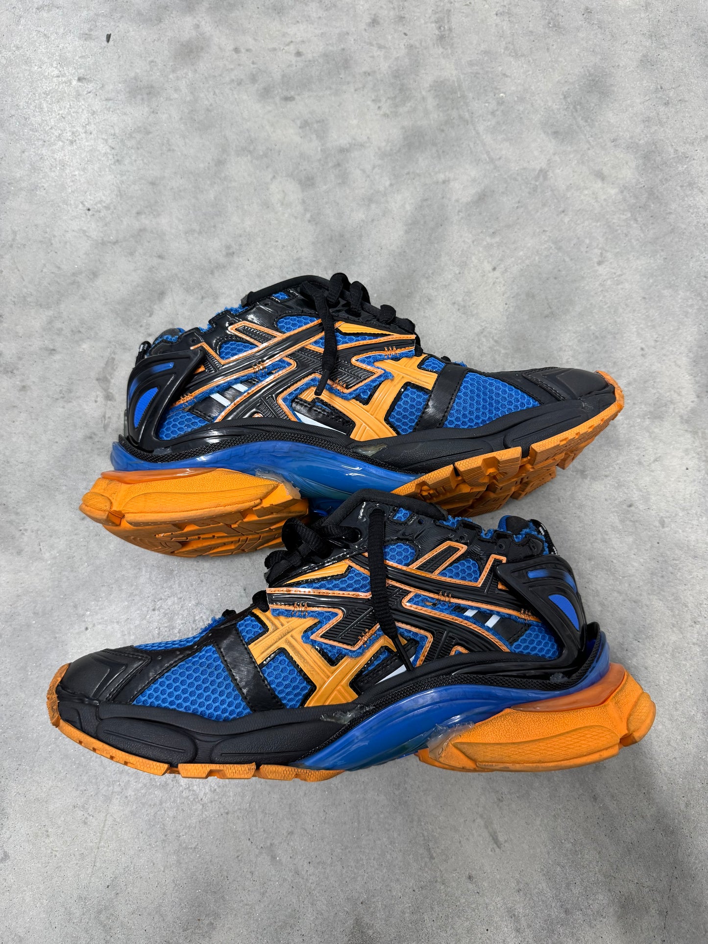 BALENCIAGA RUNNER SNEAKER “ Blue Orange “