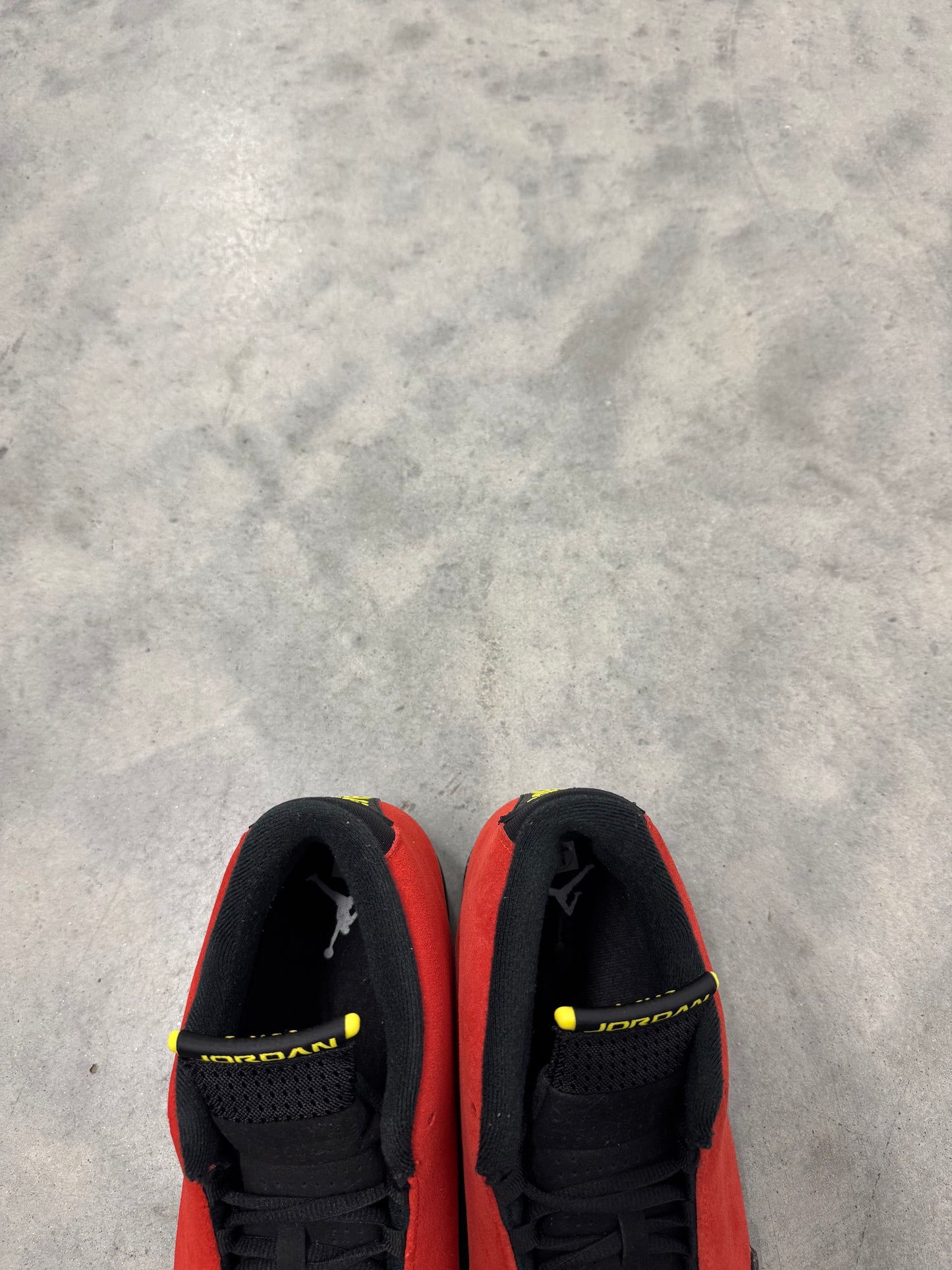 JORDAN 14 “ Ferrari “