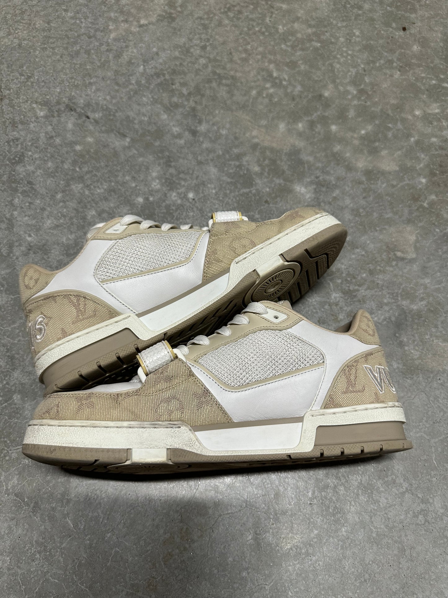 LOUIS VUITTON TRAINER “ beige monogram denim “