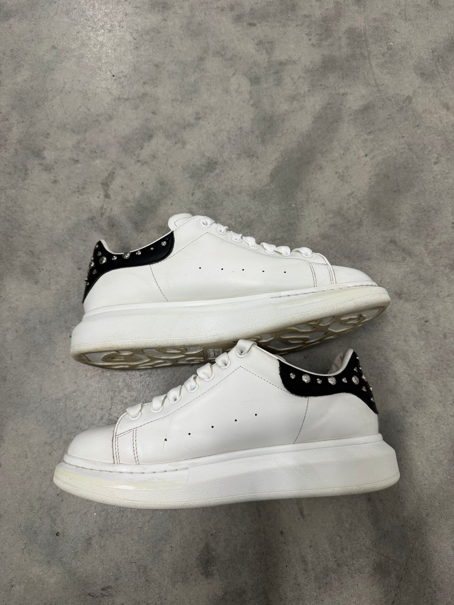 ALEXANDER MCQUEEN OVERSIZED SNEAKERS STUDDED “ Black “