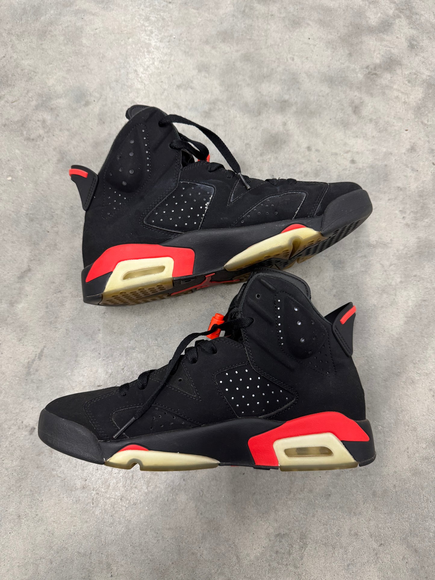 JORDAN 6 “ Infrared “
