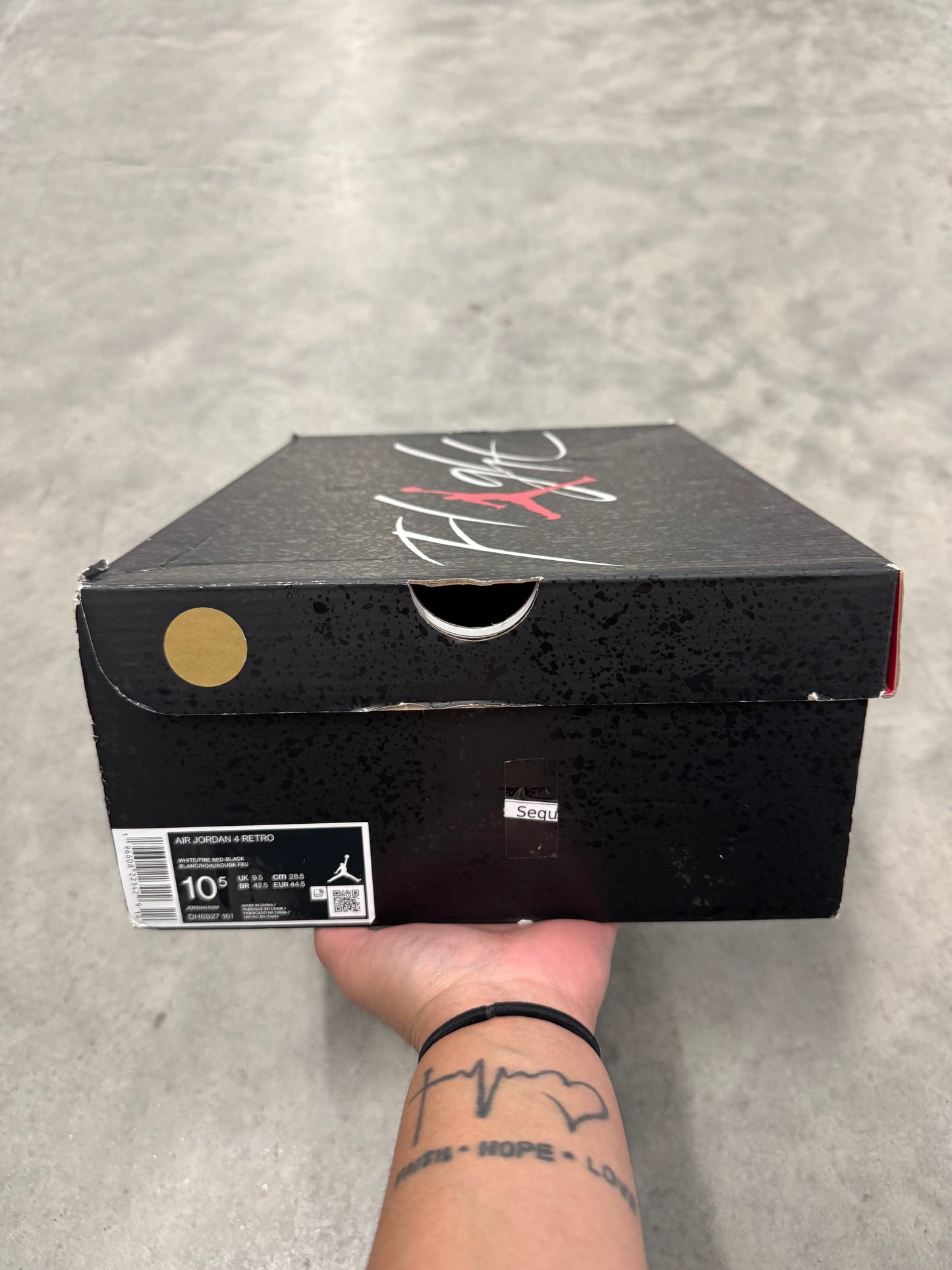 JORDAN 4 “ Red Cement “